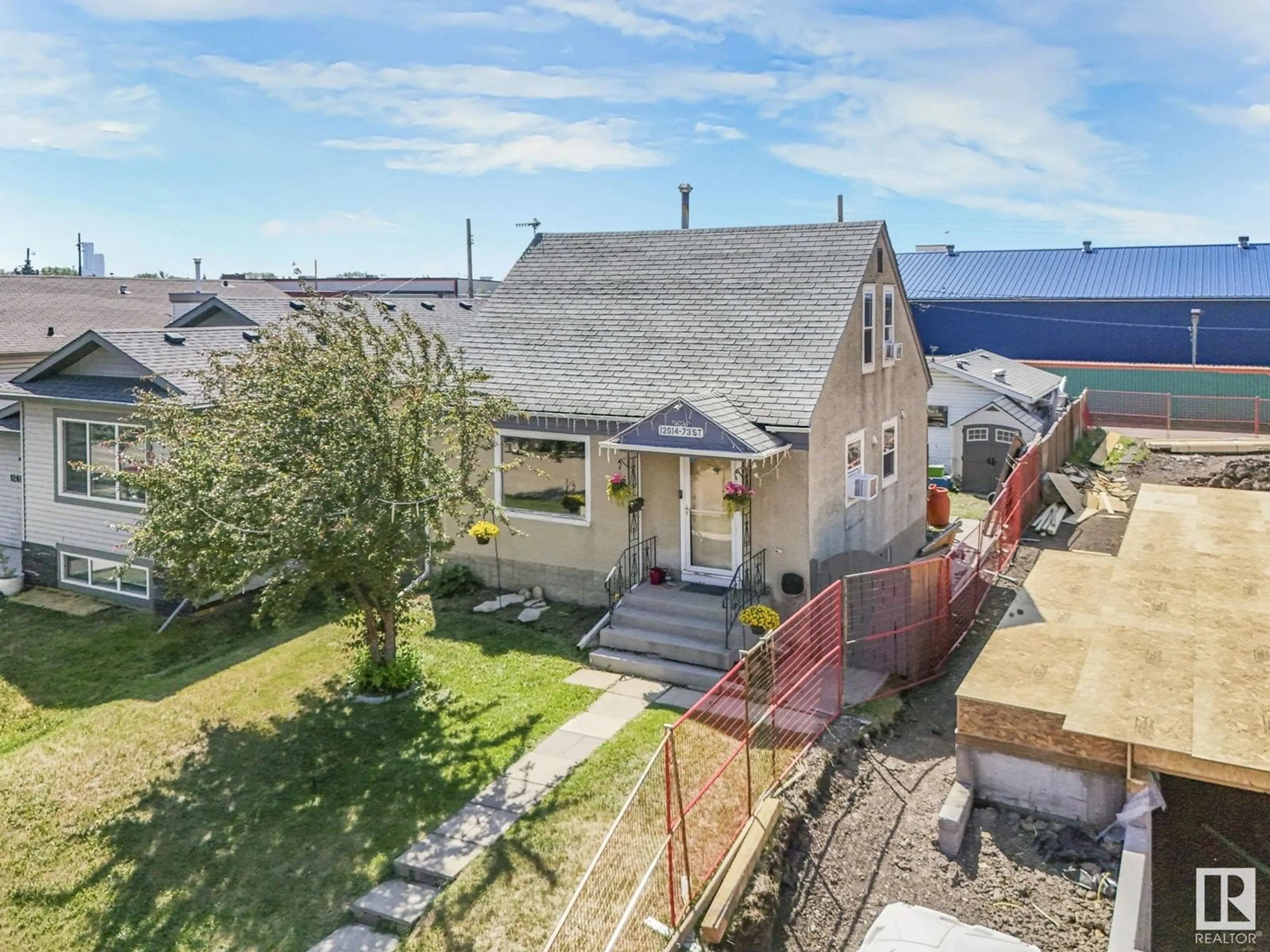 A pic from outside/outdoor area/front of a property/back of a property/a pic from drone, street for 12614 73 ST, Edmonton Alberta T5C0S8