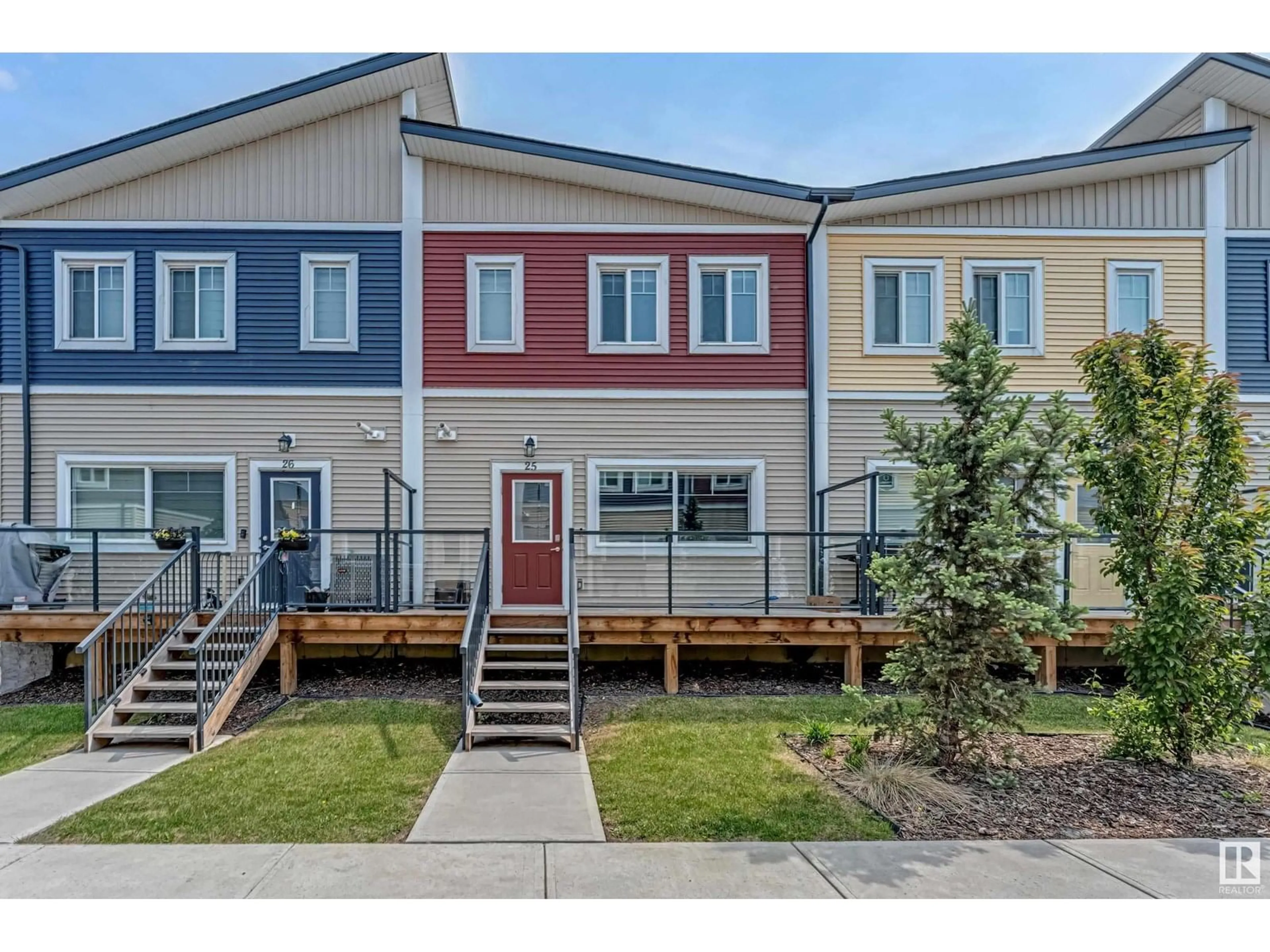 Home with vinyl exterior material, street for 25 - 2803 14 AV, Edmonton Alberta T6T2K4