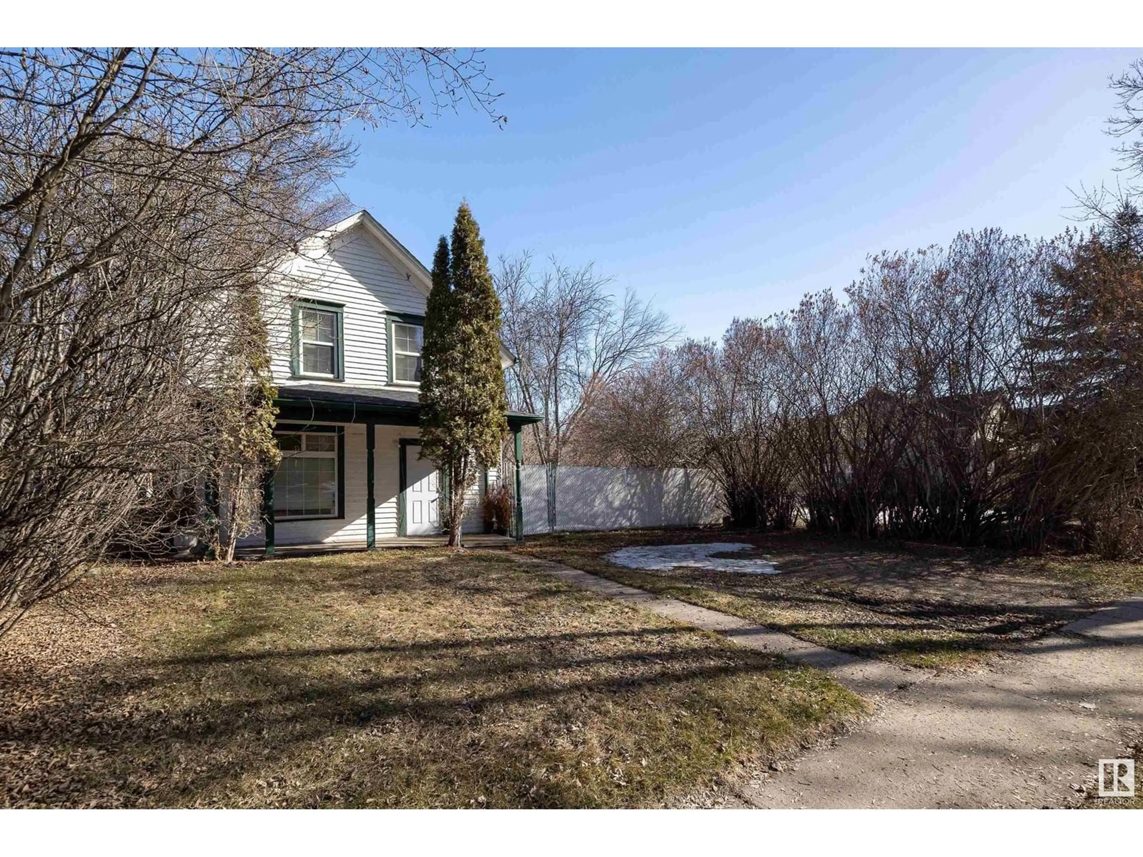 A pic from outside/outdoor area/front of a property/back of a property/a pic from drone, street for 5308 48 AV, Wetaskiwin Alberta T9A0N5