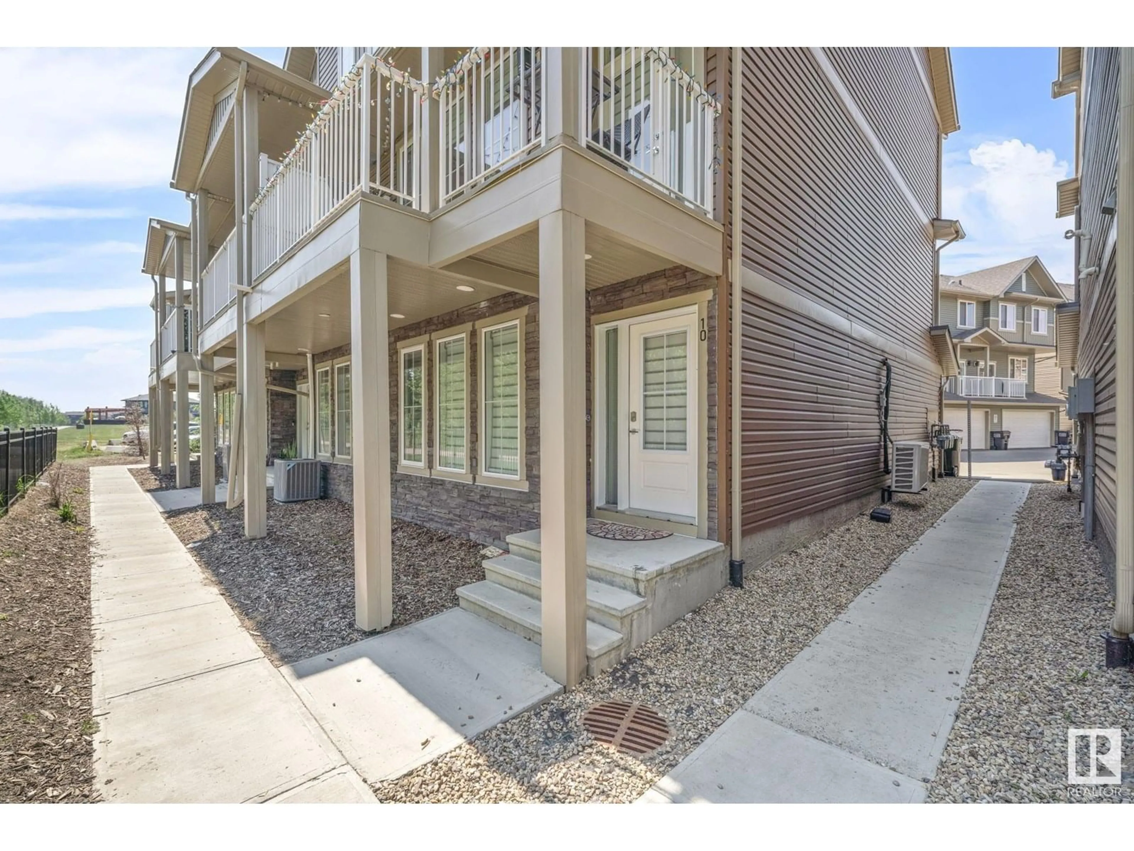Patio, street for 10 - 1051 GRAYDON HILL BV, Edmonton Alberta T6W3C8