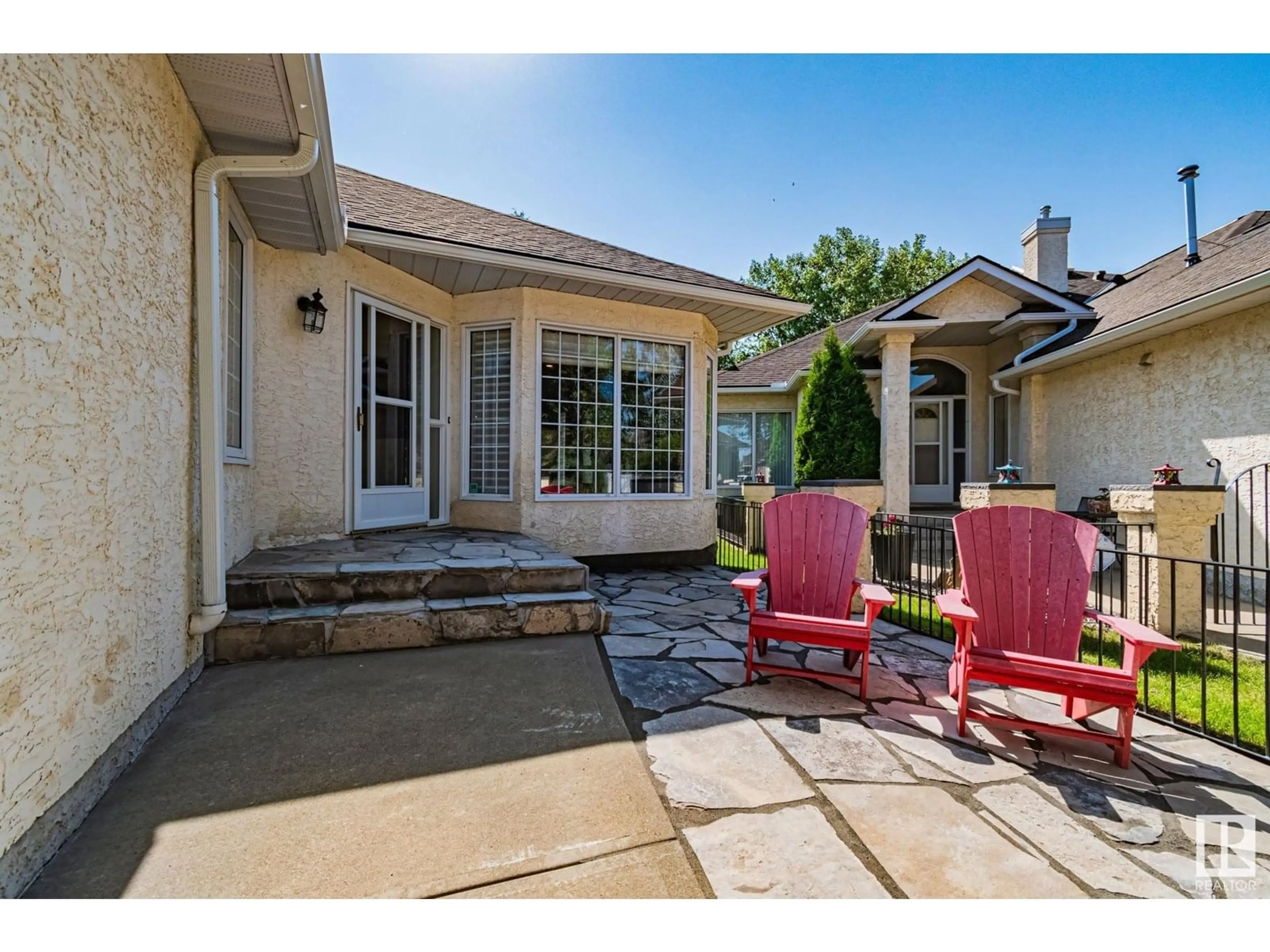 Patio, street for 1346 POTTER GREENS DR, Edmonton Alberta T5T6A3