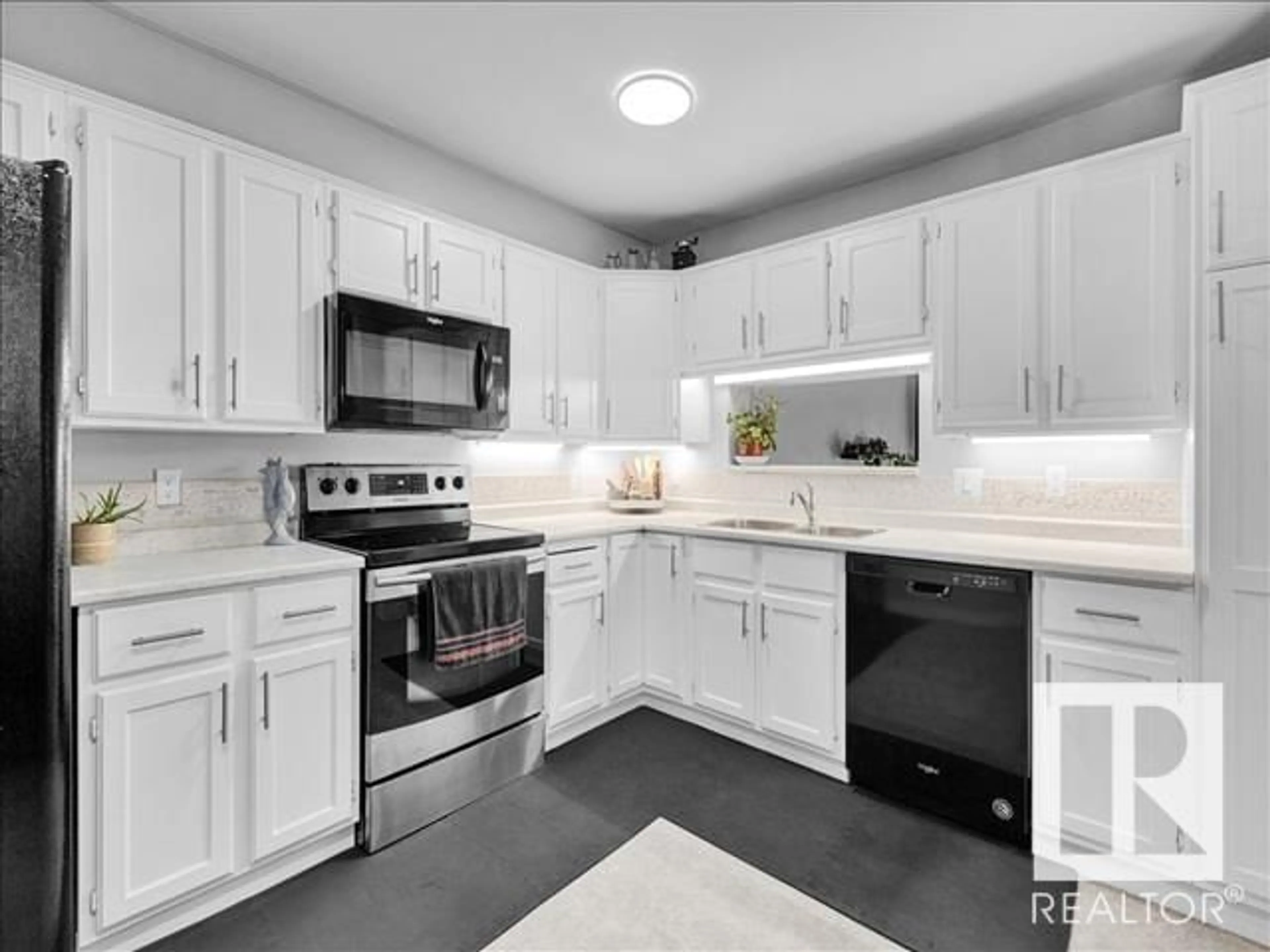Unknown for 1502 LAKESIDE GR, St. Albert Alberta T8N3T3