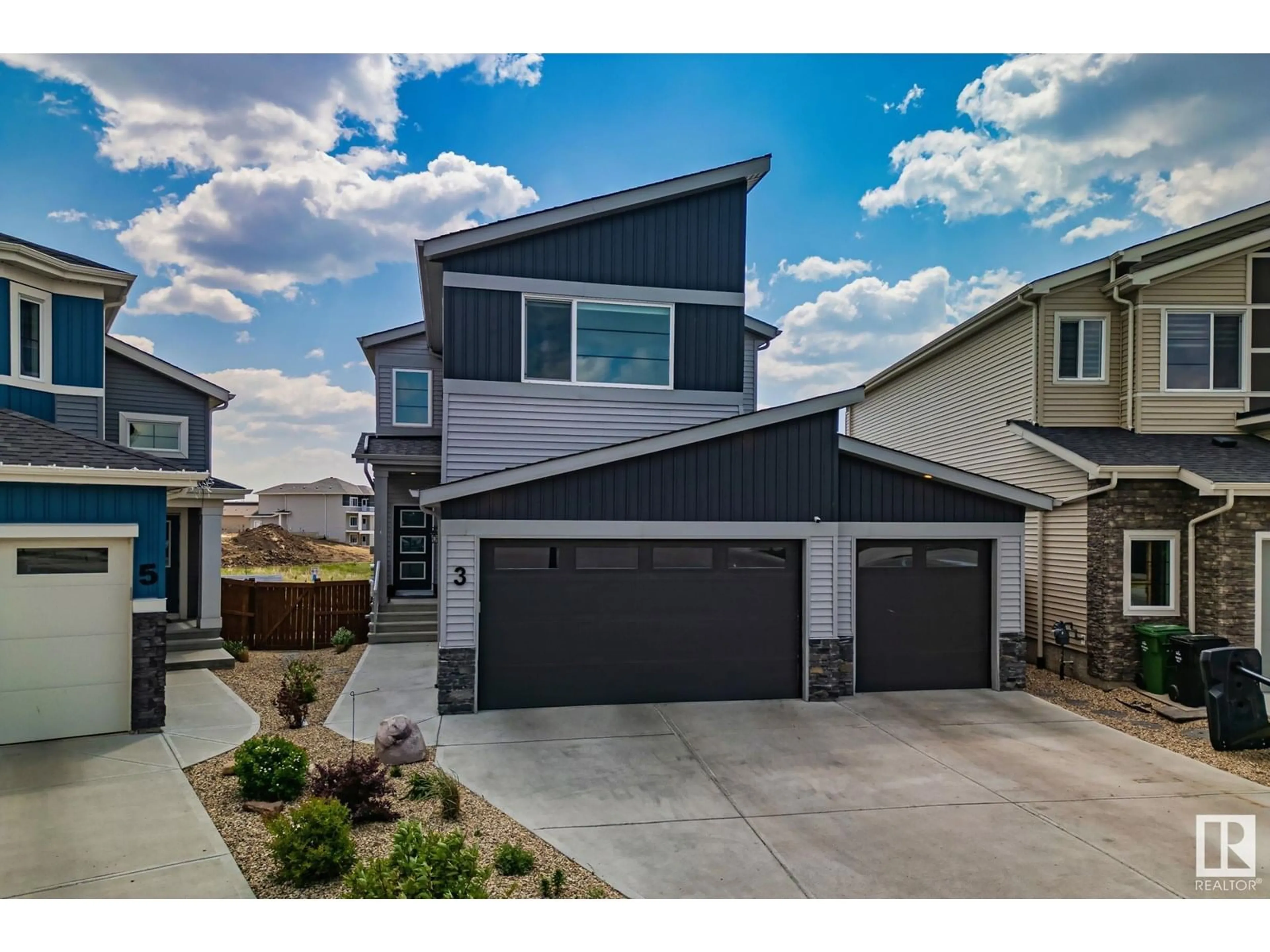 Home with vinyl exterior material, street for 3 BOULDER, Leduc Alberta T9E1H2