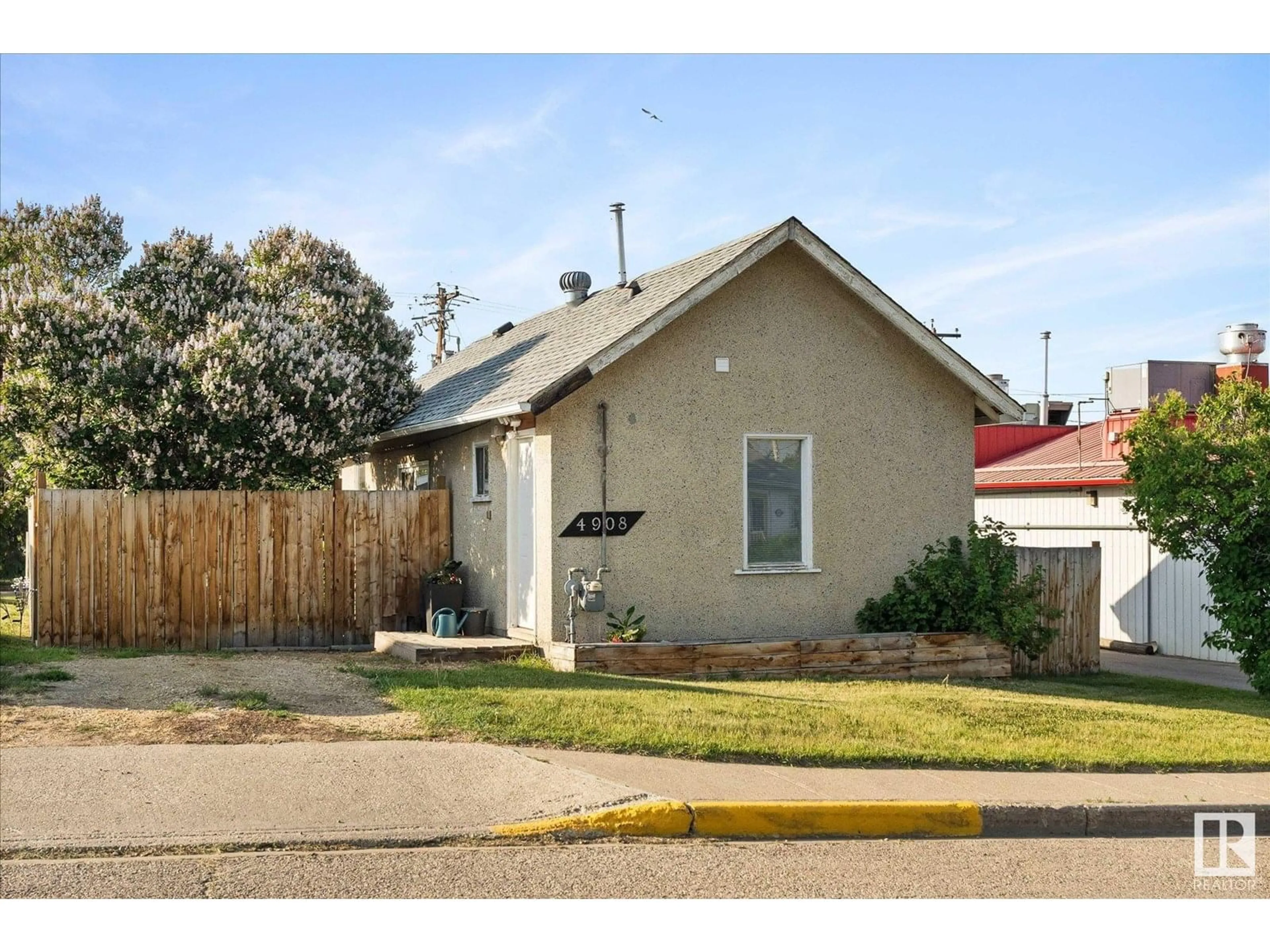 Home with brick exterior material, street for 4908 49 AV, Onoway Alberta T0E1V0