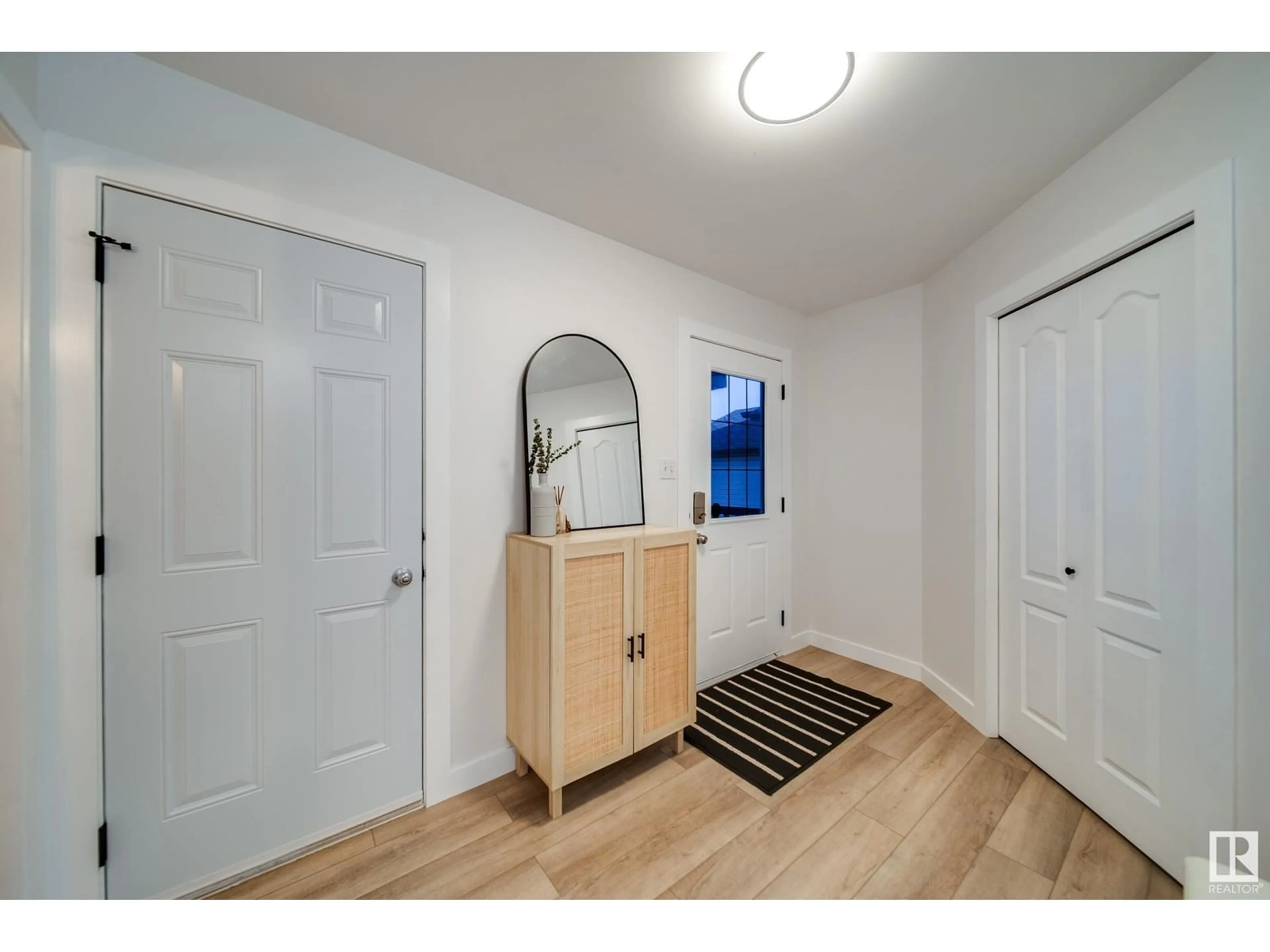 Indoor entryway for 16215 47 ST, Edmonton Alberta T5Y3M4