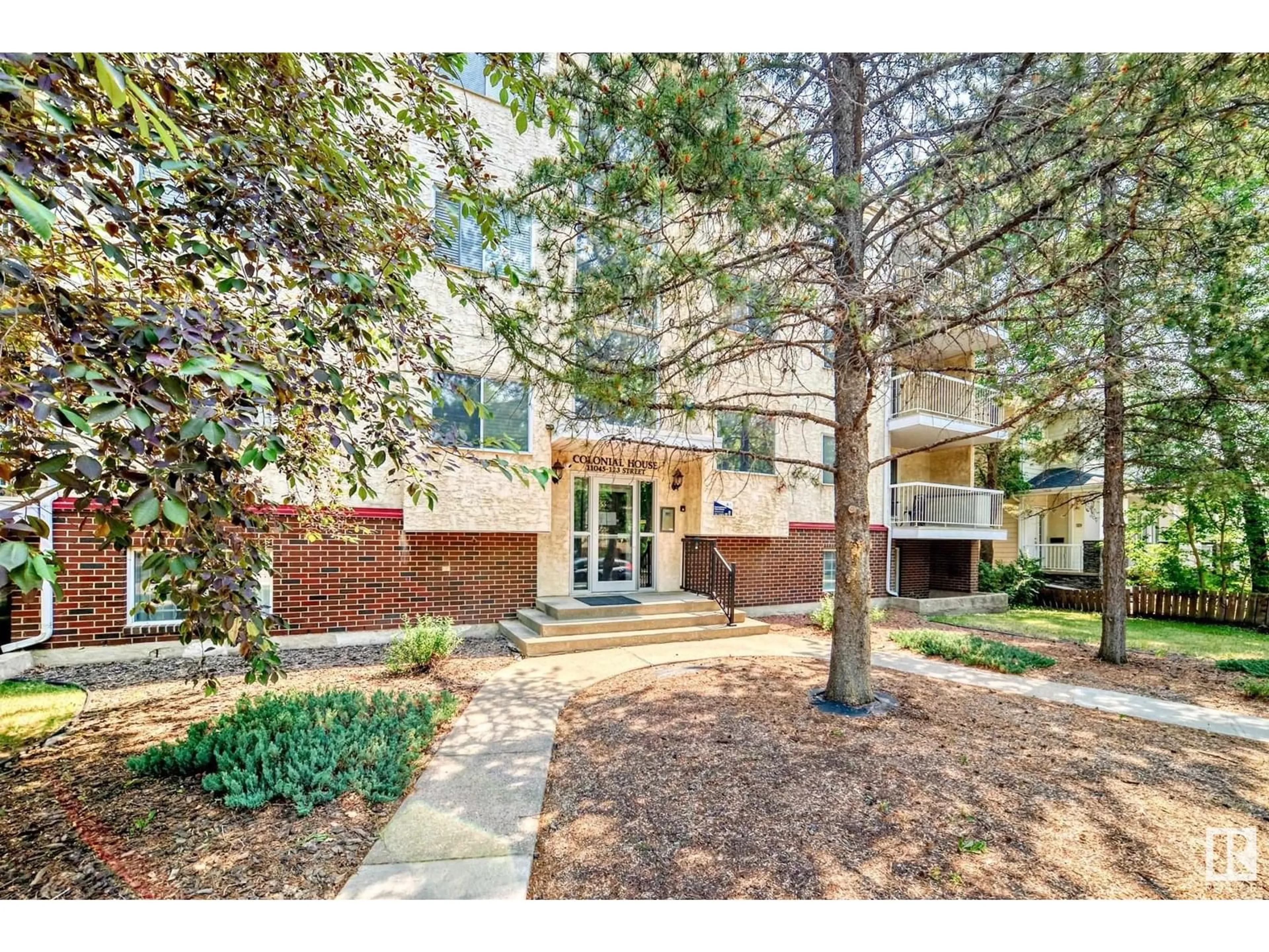 Unknown for #102 - 11045 123 ST, Edmonton Alberta T5M0E4