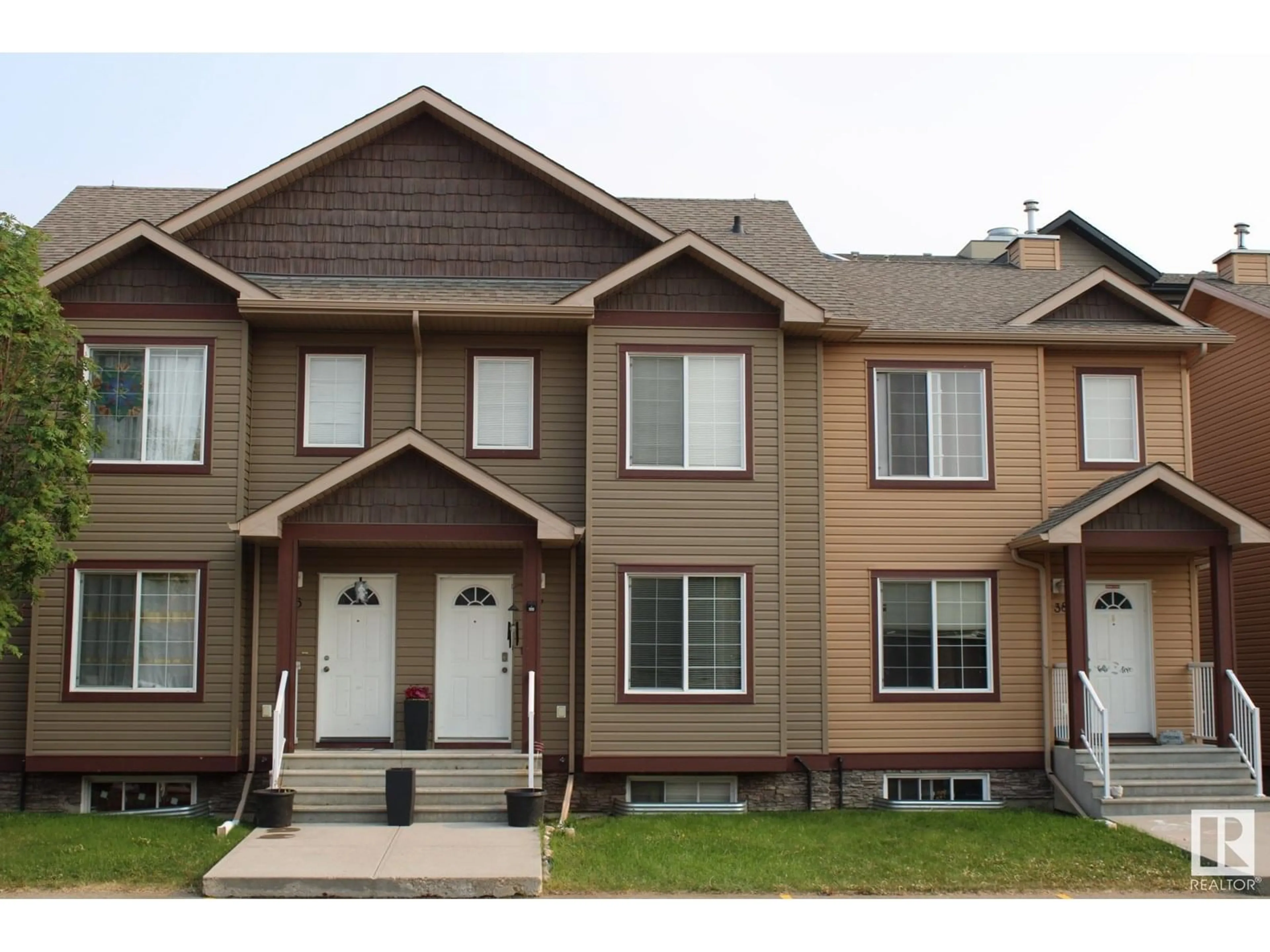 Home with vinyl exterior material, street for #37 - 320 SPRUCE RIDGE RD, Spruce Grove Alberta T7X0H5