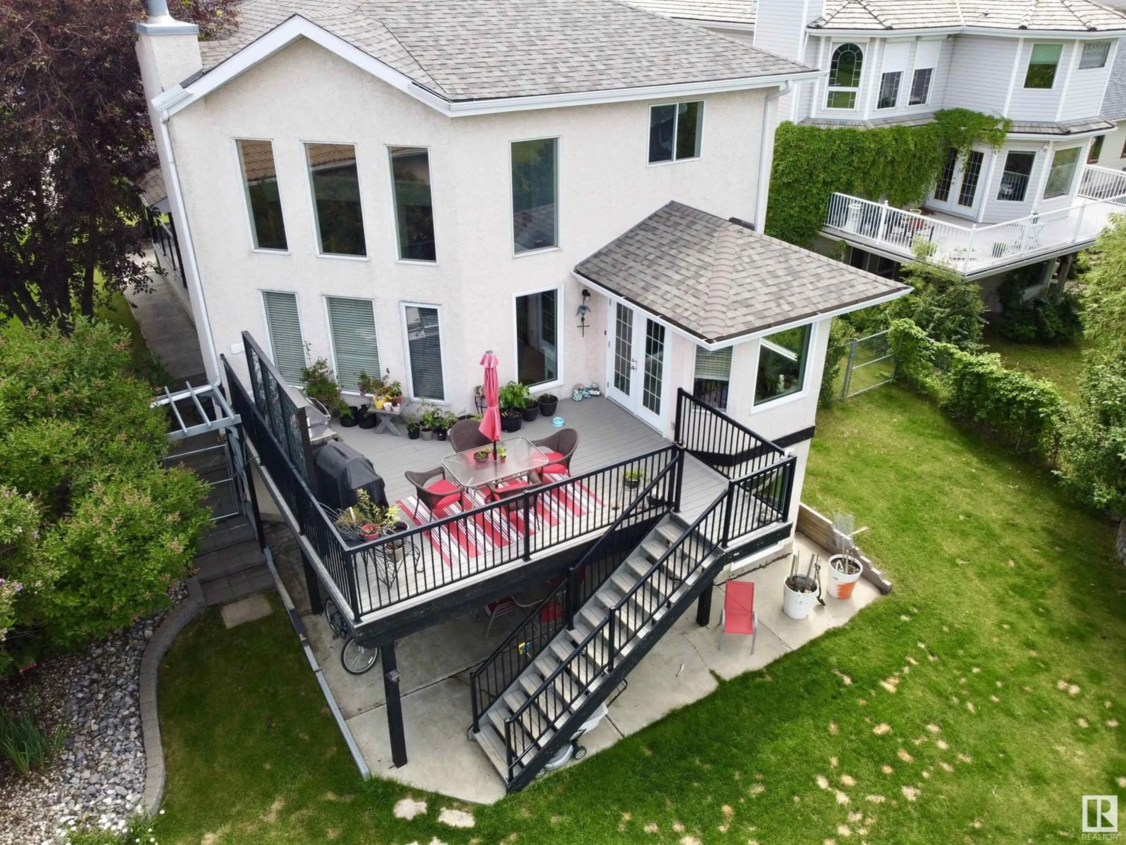 A pic from outside/outdoor area/front of a property/back of a property/a pic from drone, unknown for 9 AUGUSTA FAIRWAY, Stony Plain Alberta T7Z1M3