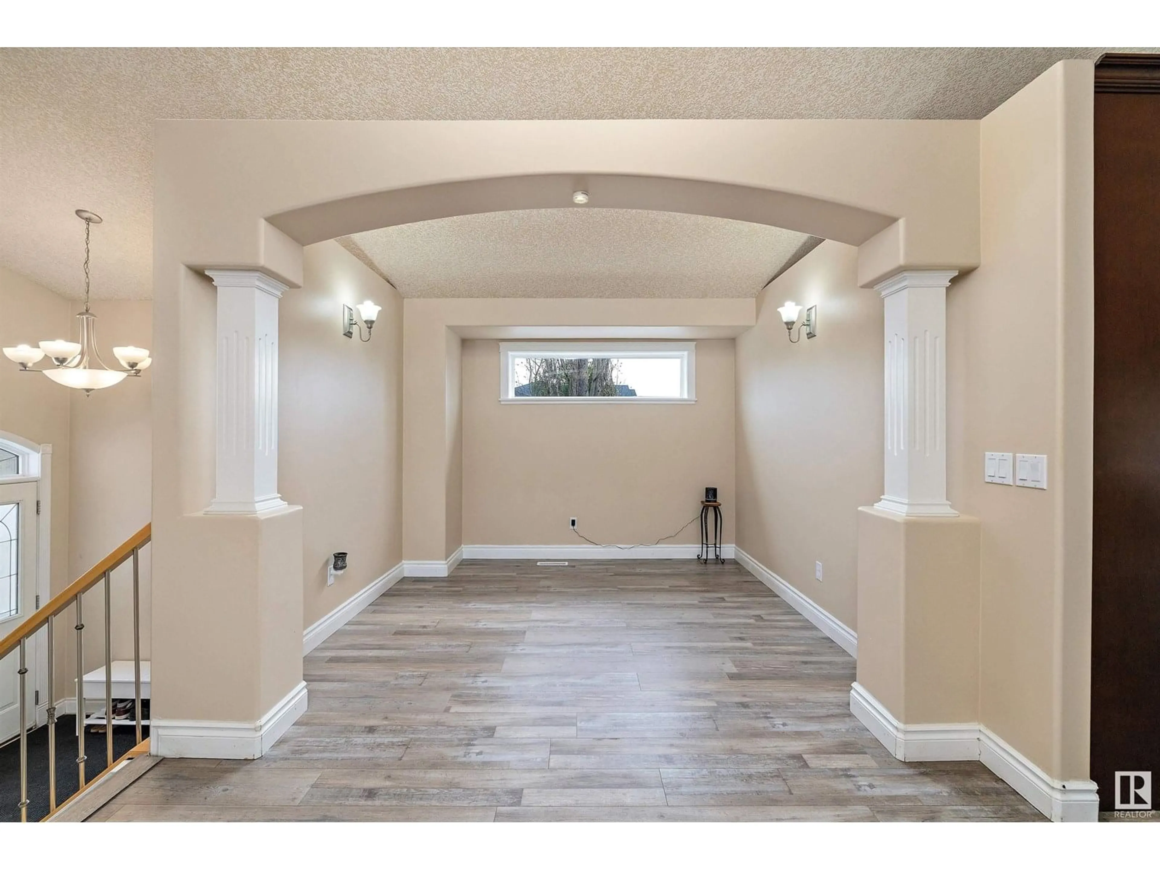 Indoor entryway for 11503 168 AV, Edmonton Alberta T5A6B6