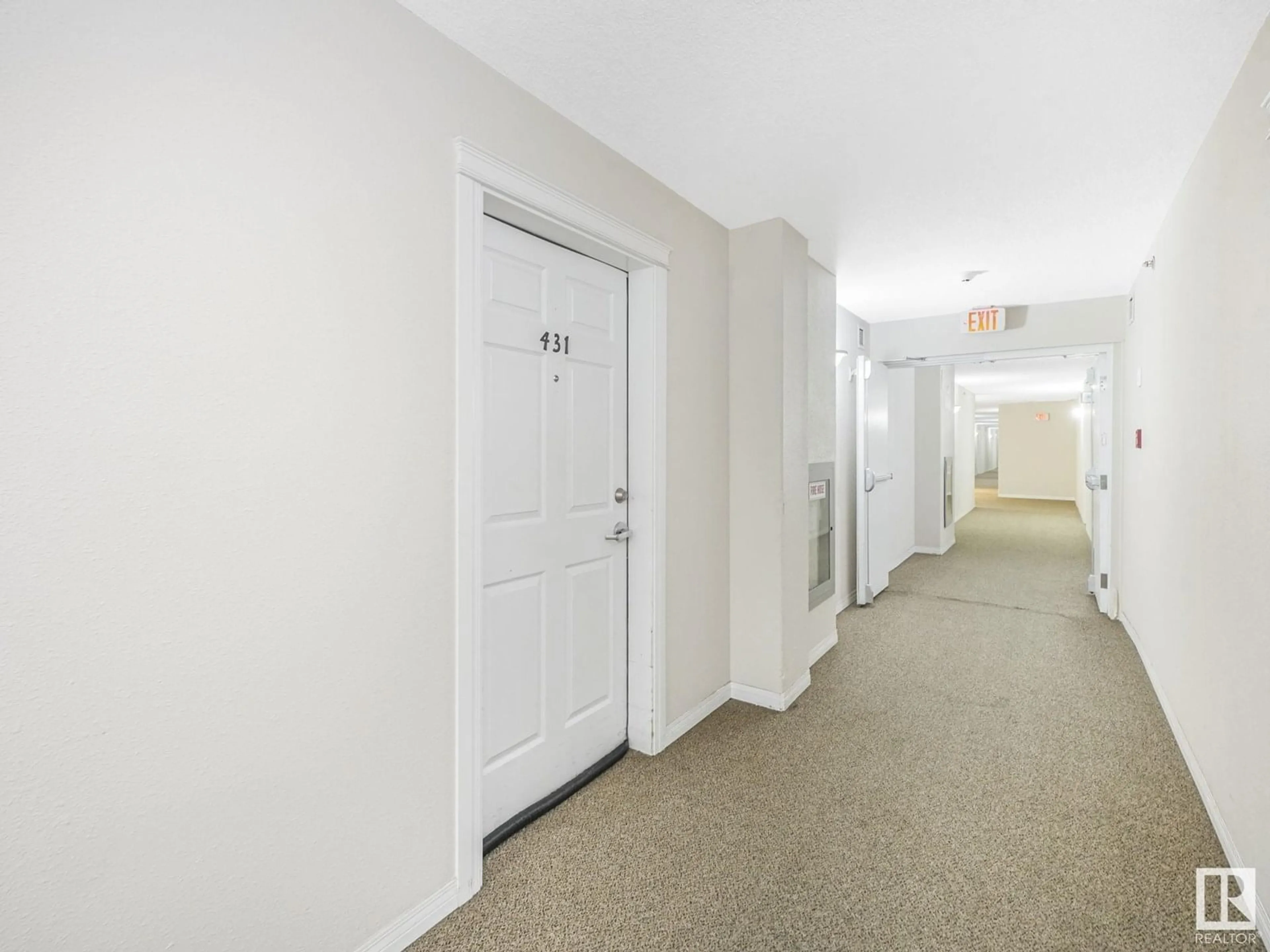 Indoor foyer for 431 SPRUCE RIDGE RD, Spruce Grove Alberta T7X0H6