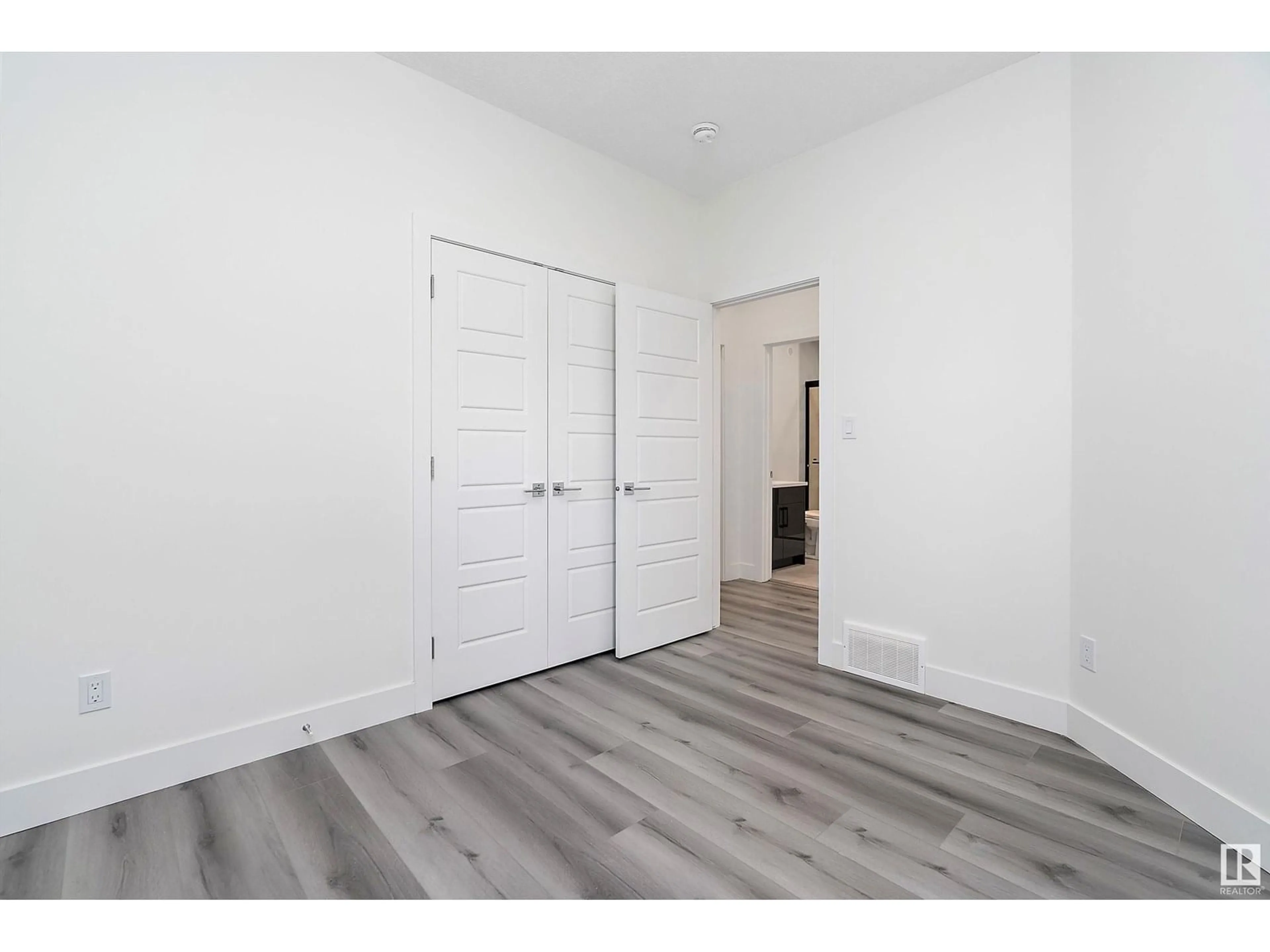 Indoor entryway for NW - 2532 210 ST, Edmonton Alberta T6M2M7