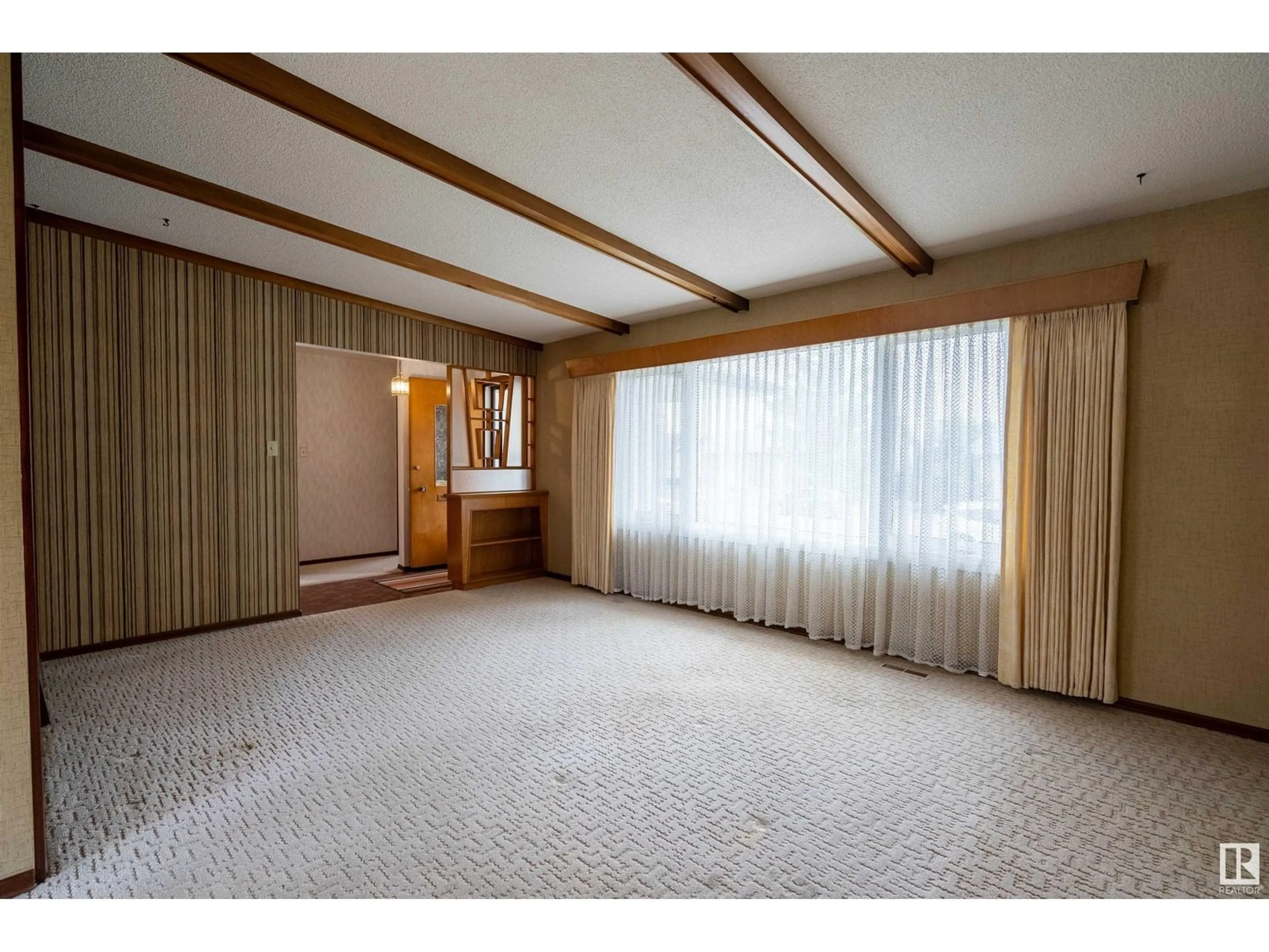 A pic of a room for 5928 142 AV, Edmonton Alberta T5A1J3