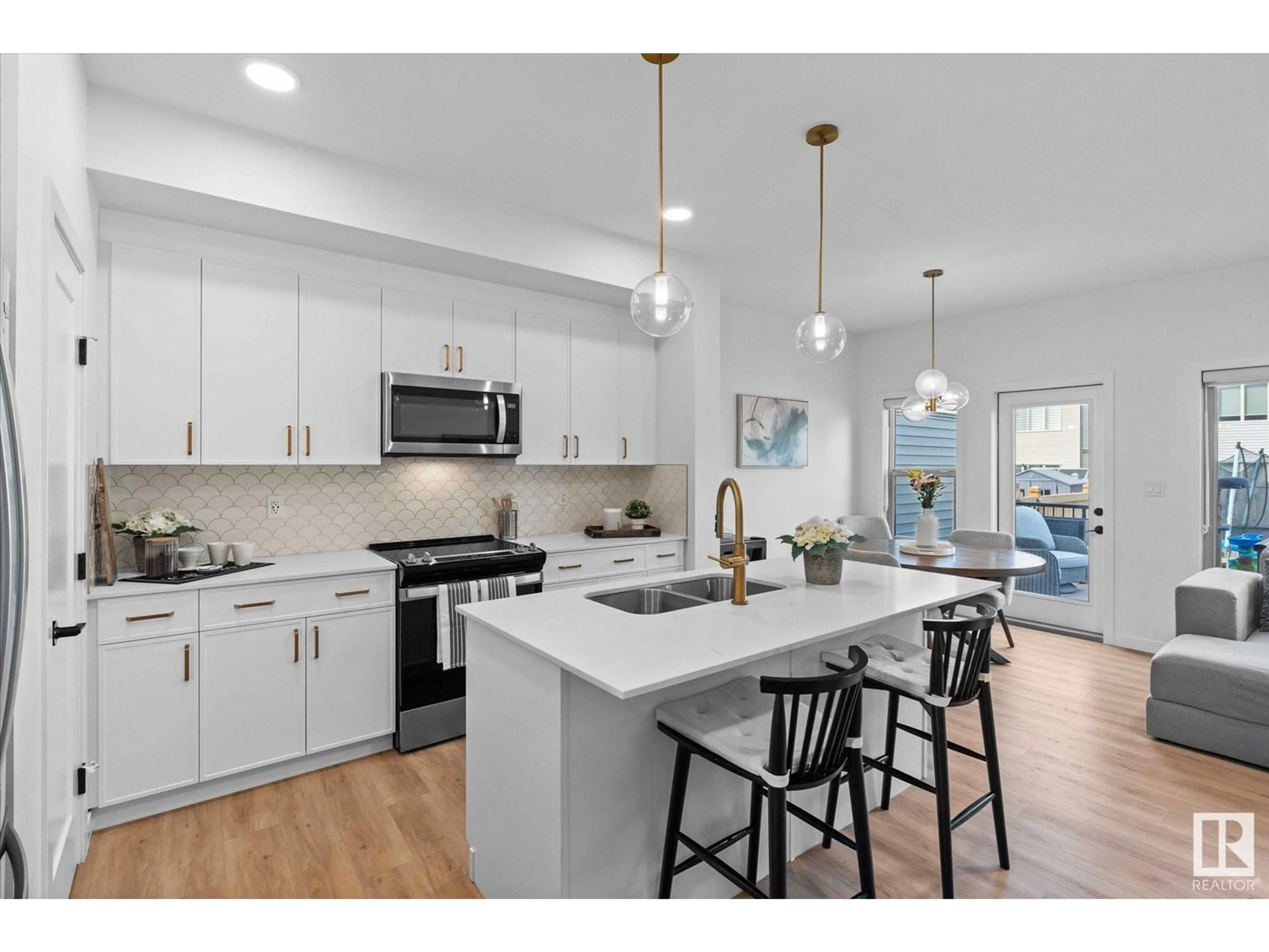 Open concept kitchen, ceramic/tile floor for 77 GARNEAU GA, Spruce Grove Alberta T7X0Z7