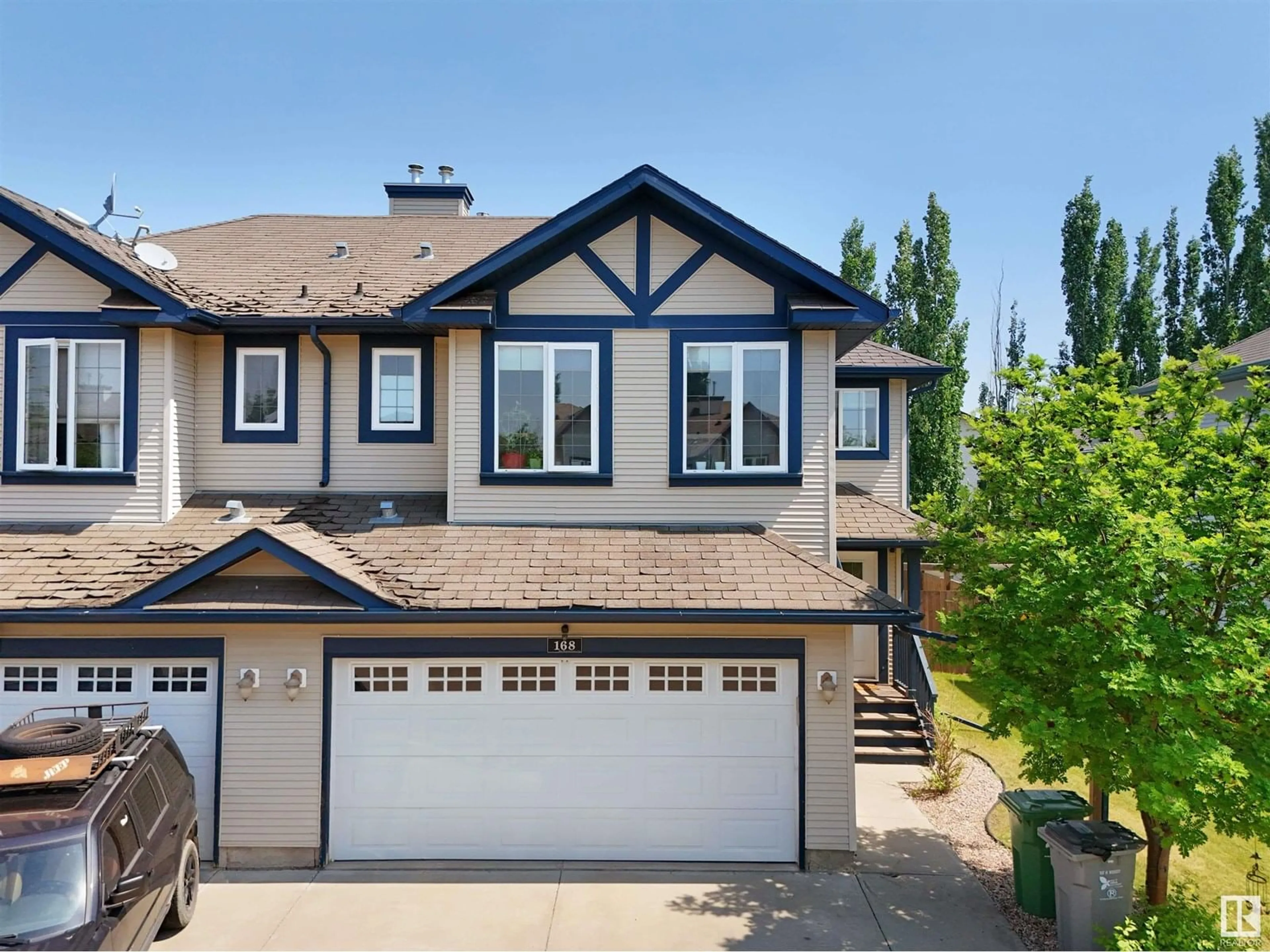 Home with vinyl exterior material, street for 168 RUE MAGNAN, Beaumont Alberta T4X0A6