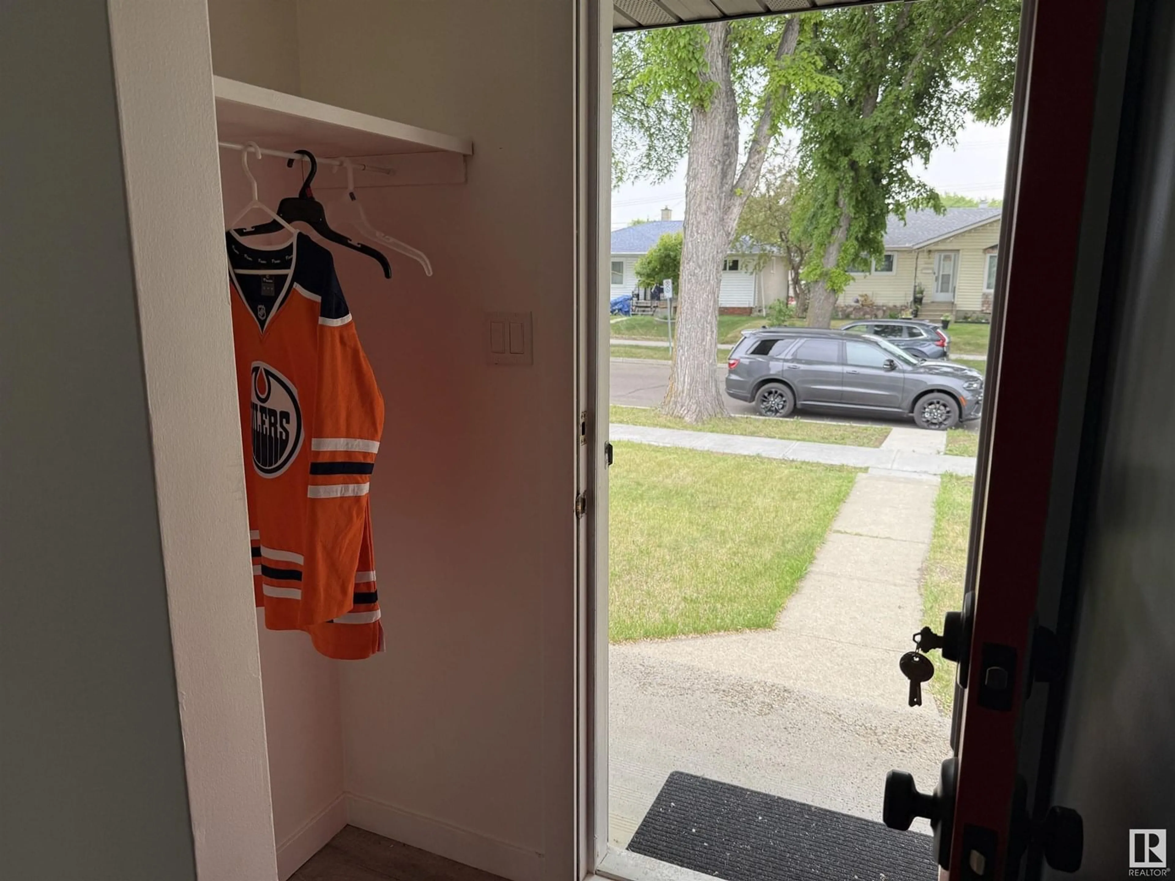Unknown for NW - 12220 55 ST, Edmonton Alberta T6B1W5