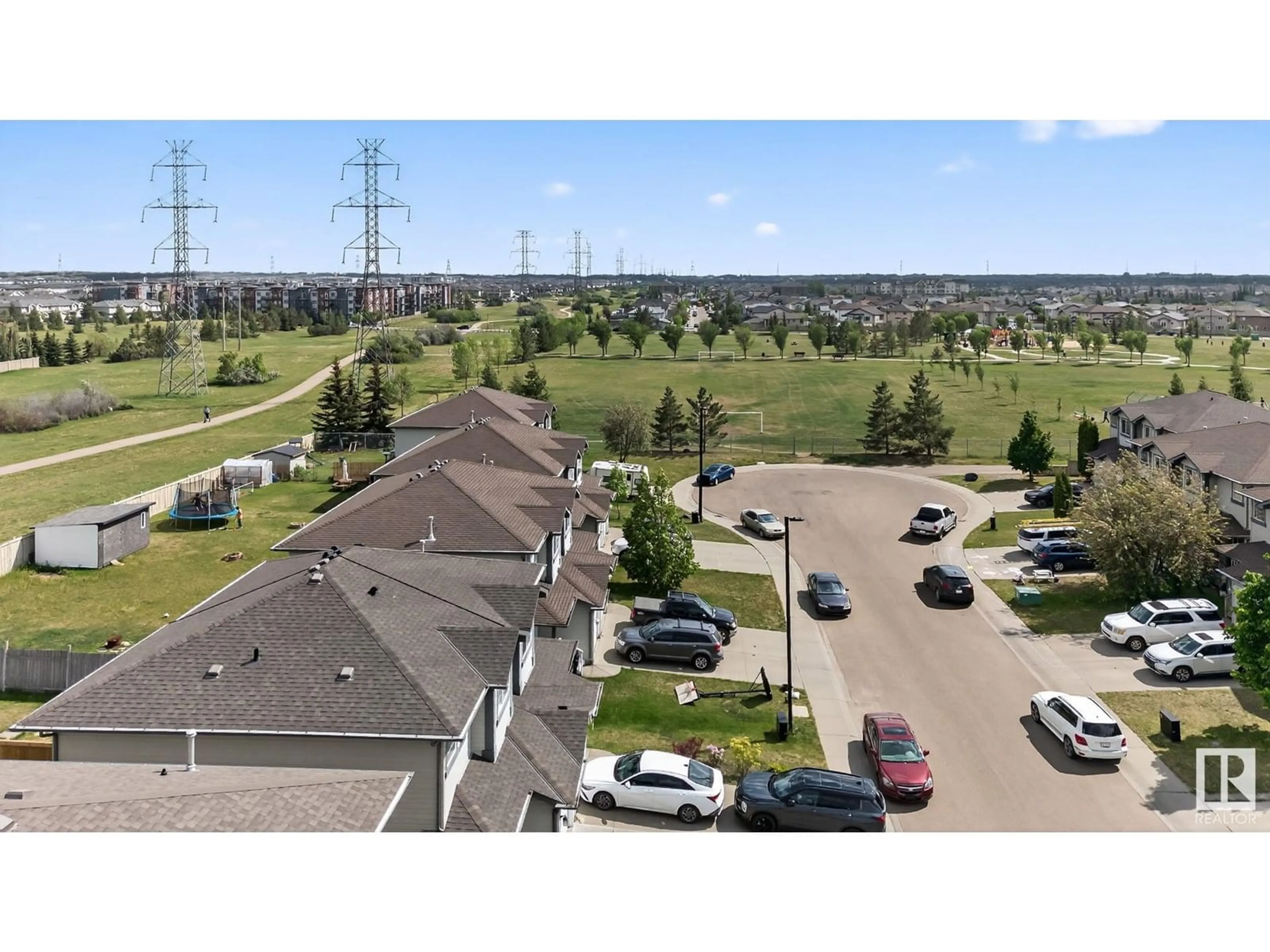 A pic from outside/outdoor area/front of a property/back of a property/a pic from drone, unknown for NW - 2903 30 ST, Edmonton Alberta T6T1V3