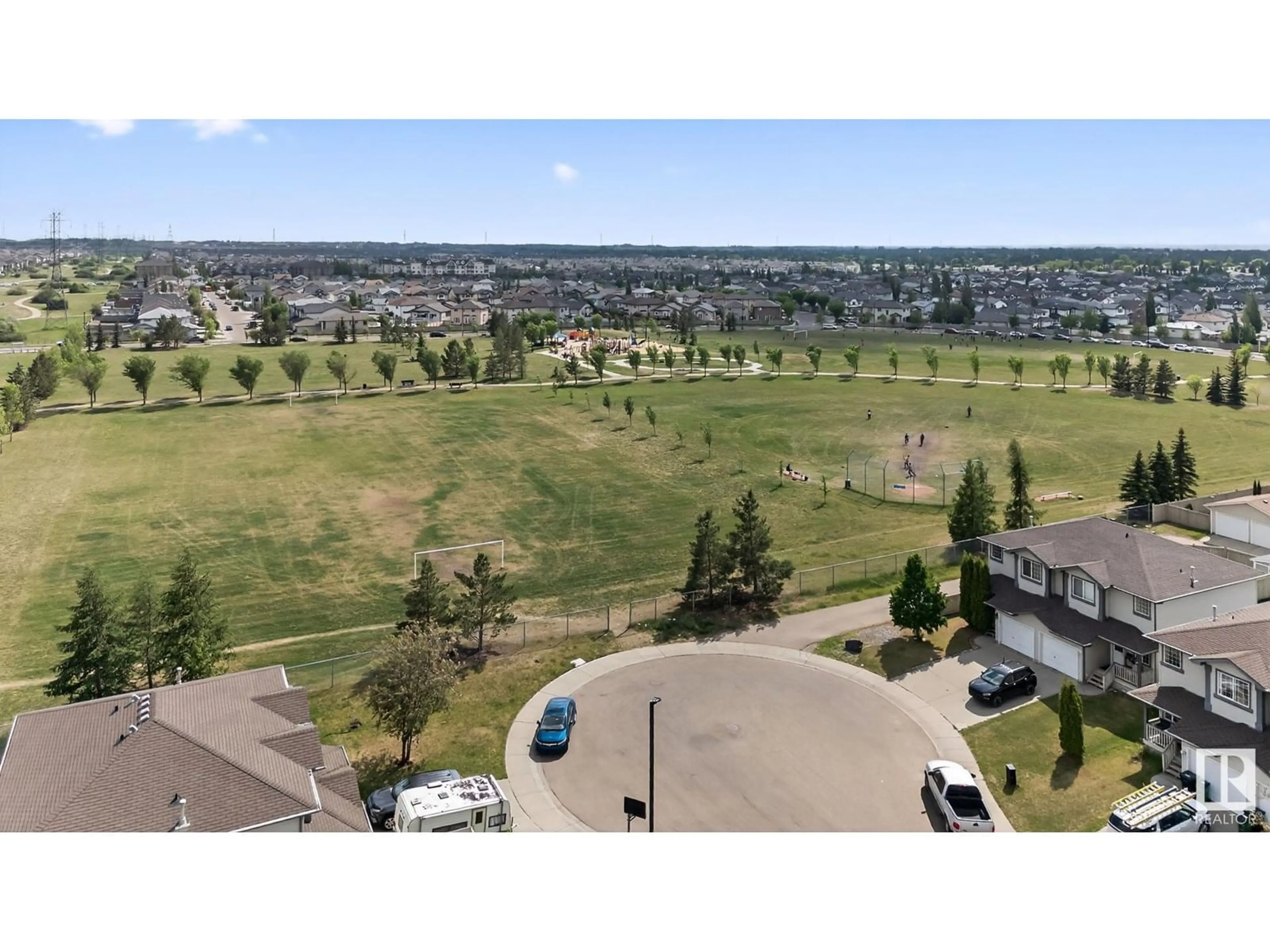 A pic from outside/outdoor area/front of a property/back of a property/a pic from drone, mountain view for NW - 2903 30 ST, Edmonton Alberta T6T1V3