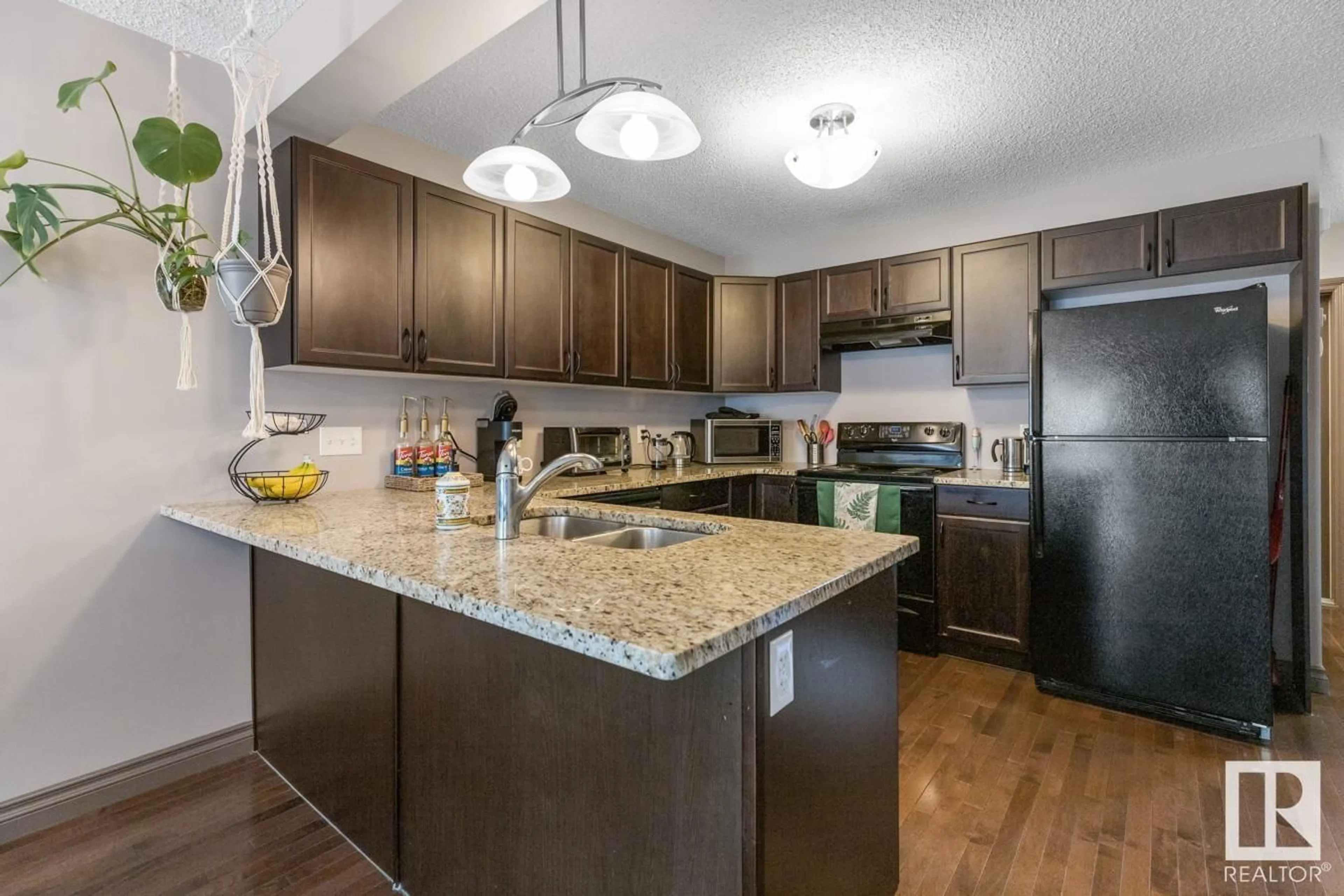 Open concept kitchen, unknown for 23 - 2005 70 ST, Edmonton Alberta T6X0T9
