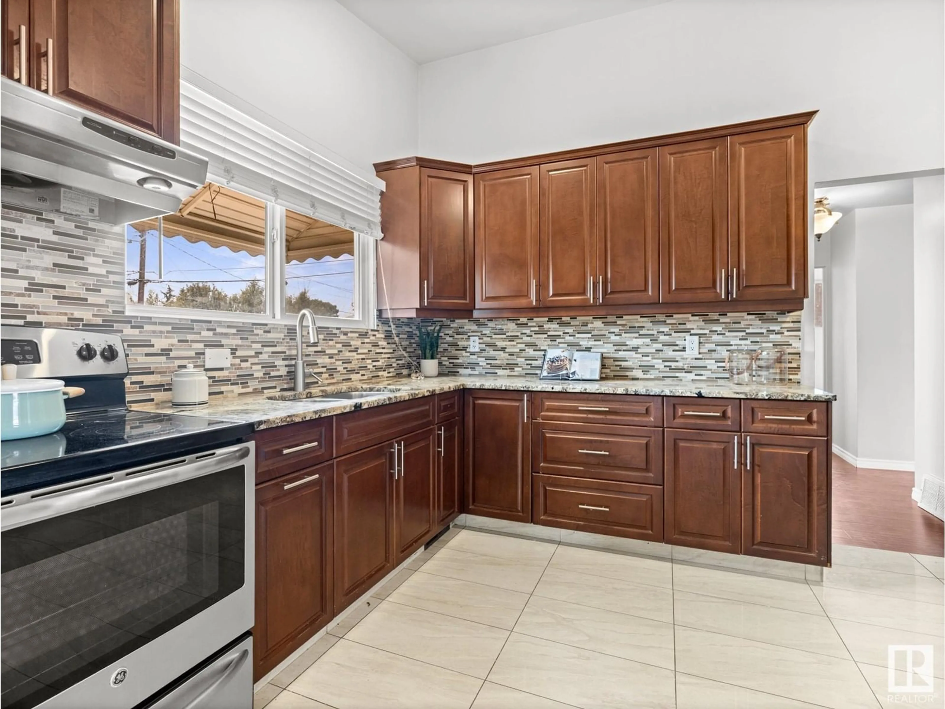 Open concept kitchen, ceramic/tile floor for NW - 13528 85A ST, Edmonton Alberta T5E3A5