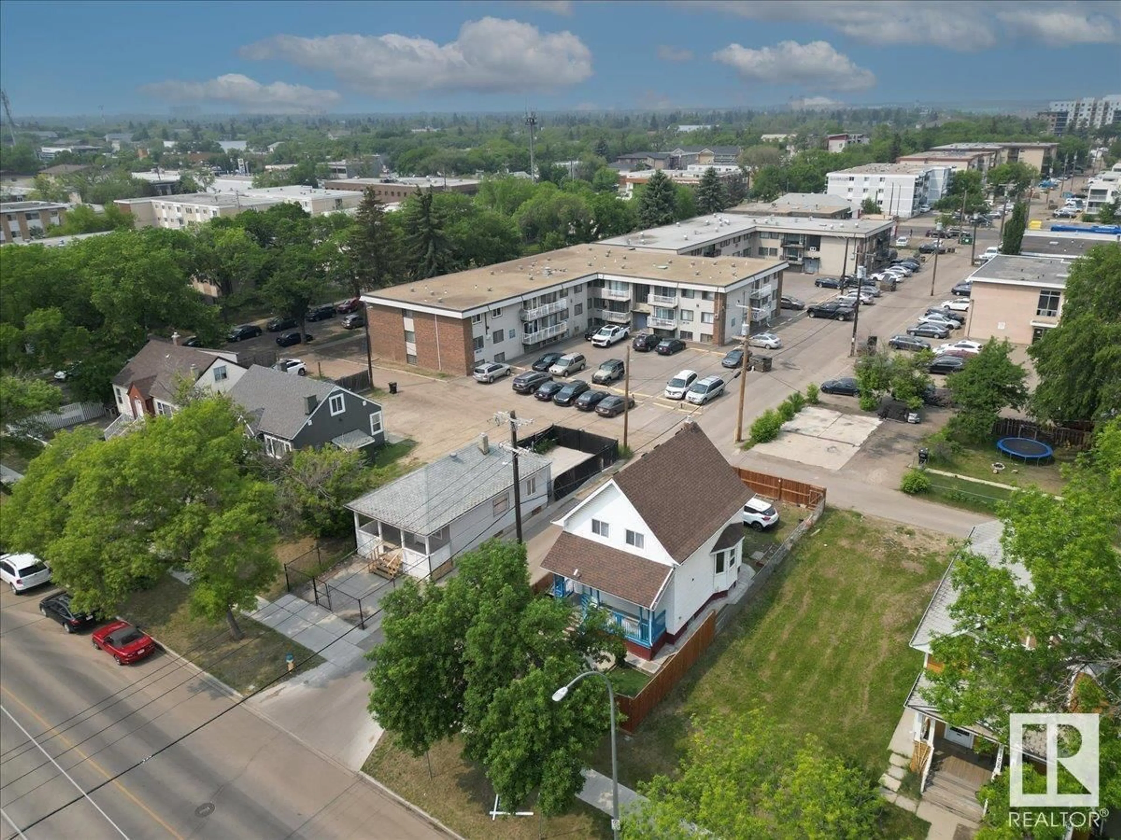 A pic from outside/outdoor area/front of a property/back of a property/a pic from drone, city buildings view from balcony for 11010 106 AV, Edmonton Alberta T5H0R3