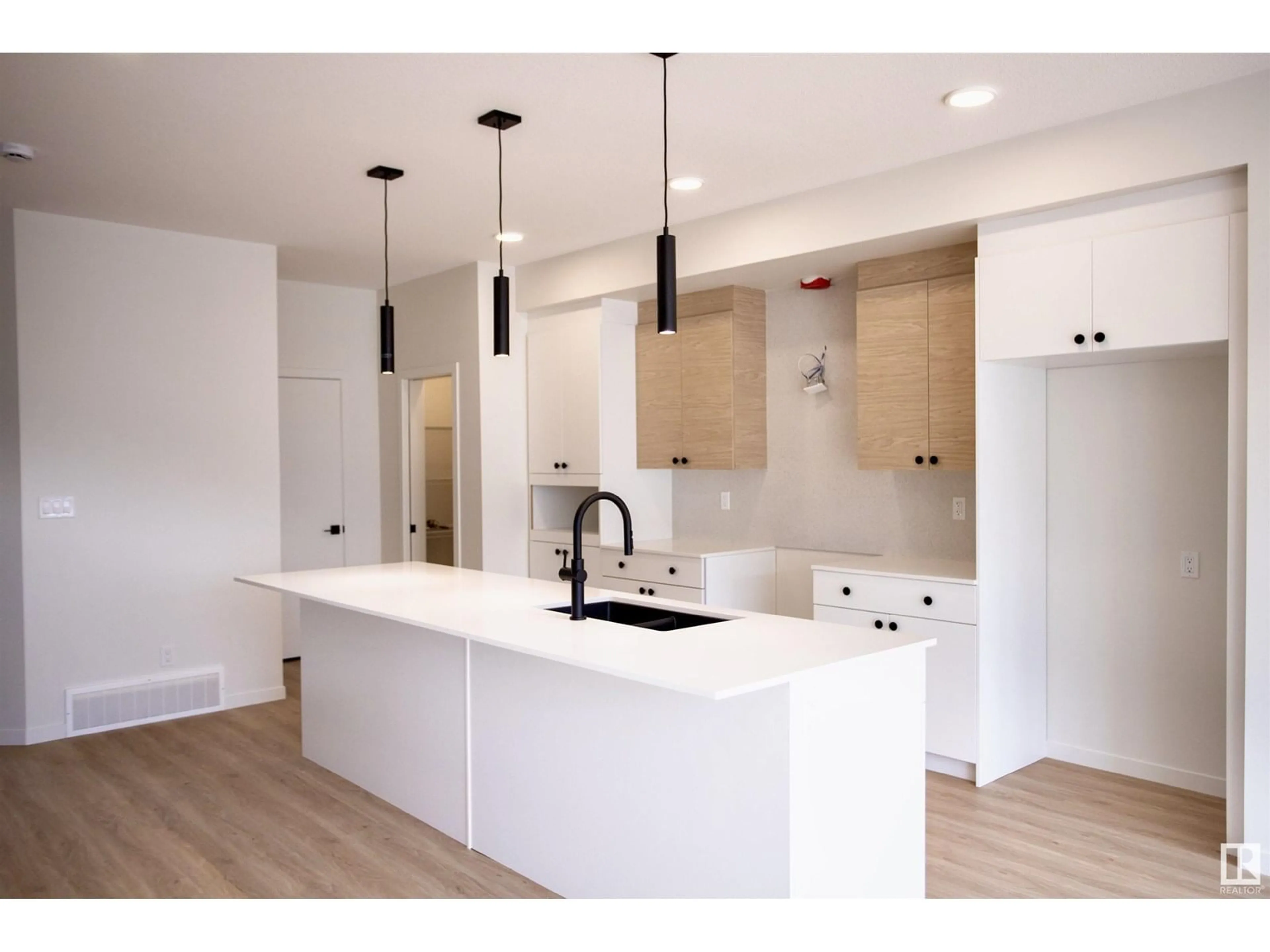 Open concept kitchen, unknown for 22919 80 AVENUE NW, Edmonton Alberta T5T7Y1
