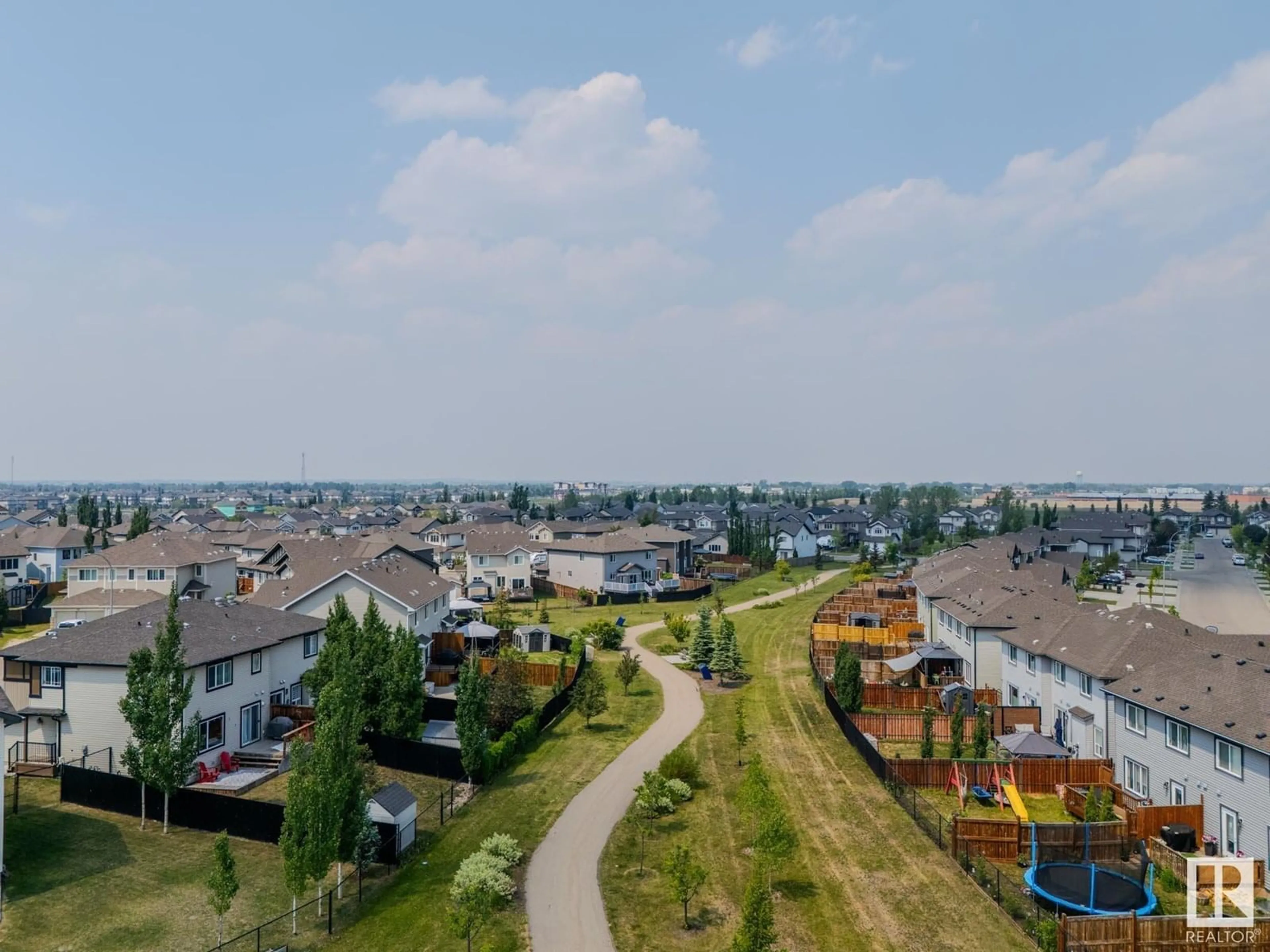 A pic from outside/outdoor area/front of a property/back of a property/a pic from drone, city buildings view from balcony for 38 SEDONA PLACE, Fort Saskatchewan Alberta T8L0N7