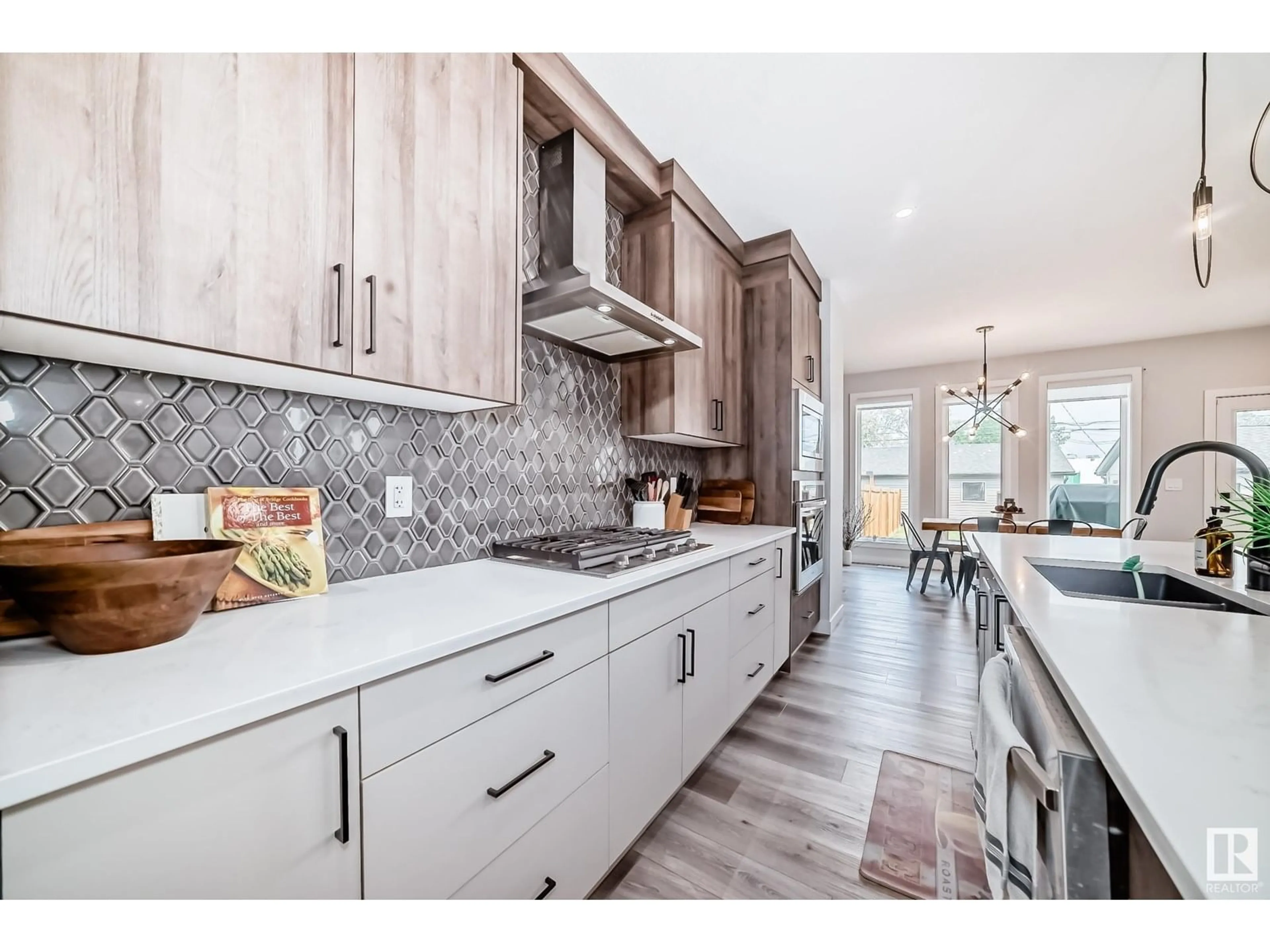 Open concept kitchen, ceramic/tile floor for NW - 11551 122 ST, Edmonton Alberta T5M0B6