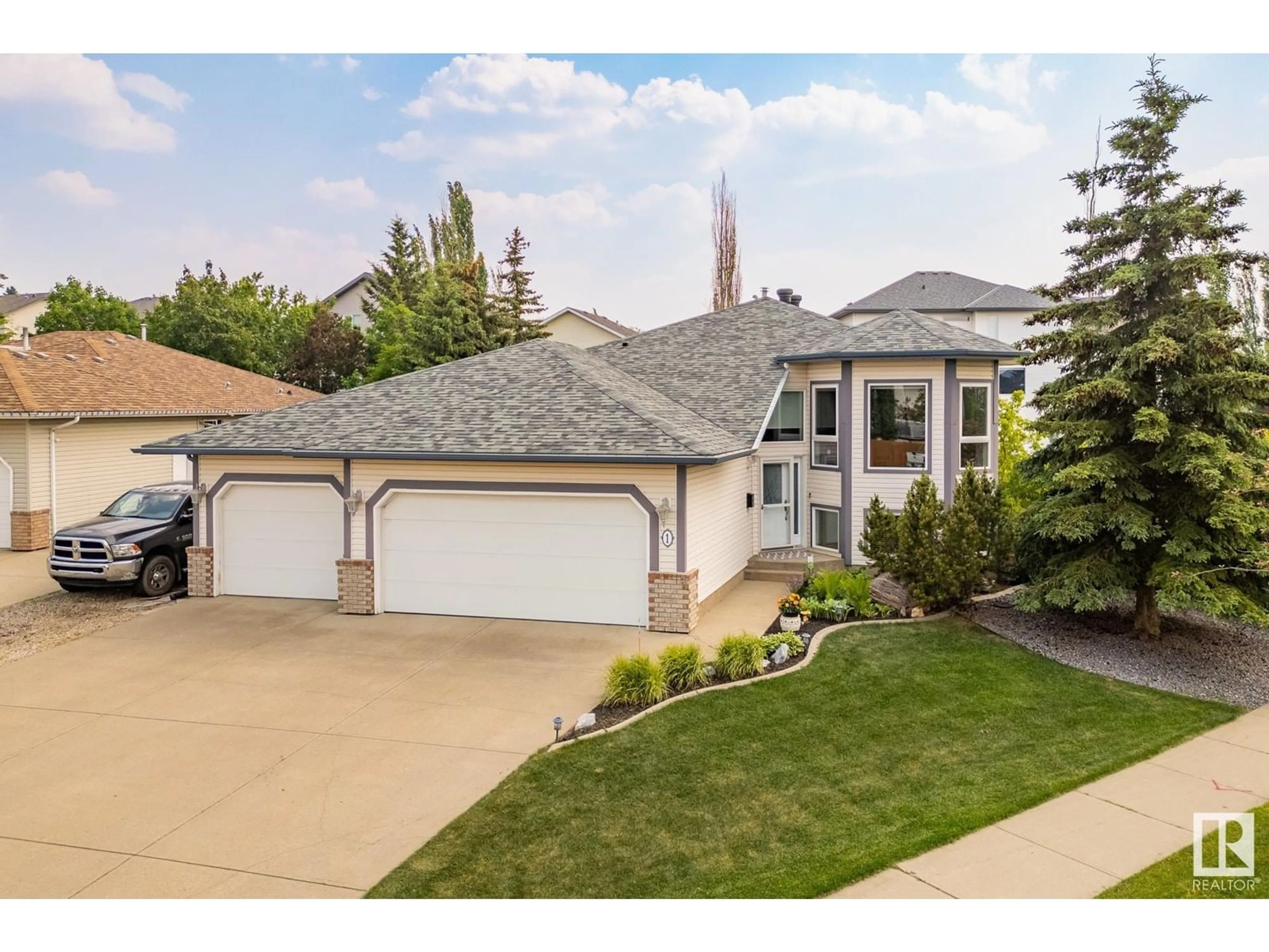 Home with vinyl exterior material, street for 1 HIGHLAND WY, Sherwood Park Alberta T8A5R6