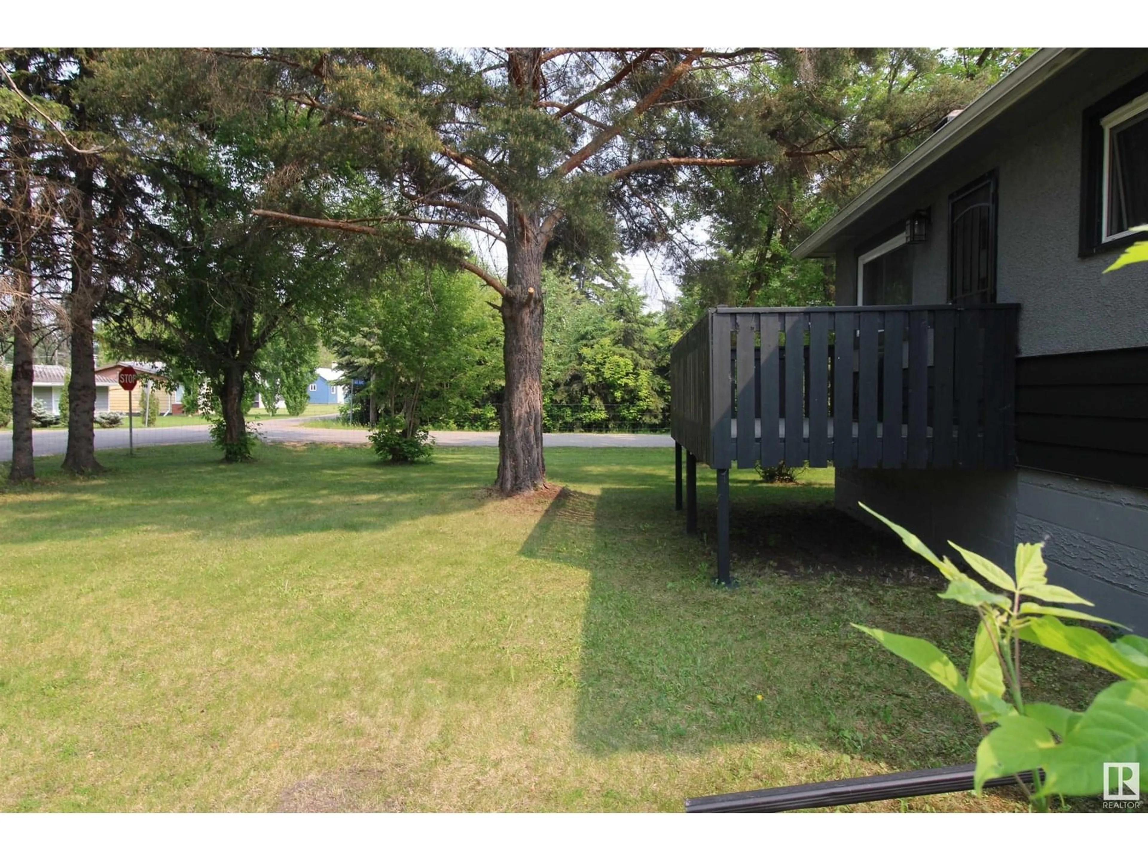 A pic from outside/outdoor area/front of a property/back of a property/a pic from drone, unknown for 4804 52, Rural Lac Ste. Anne County Alberta T0E0A0
