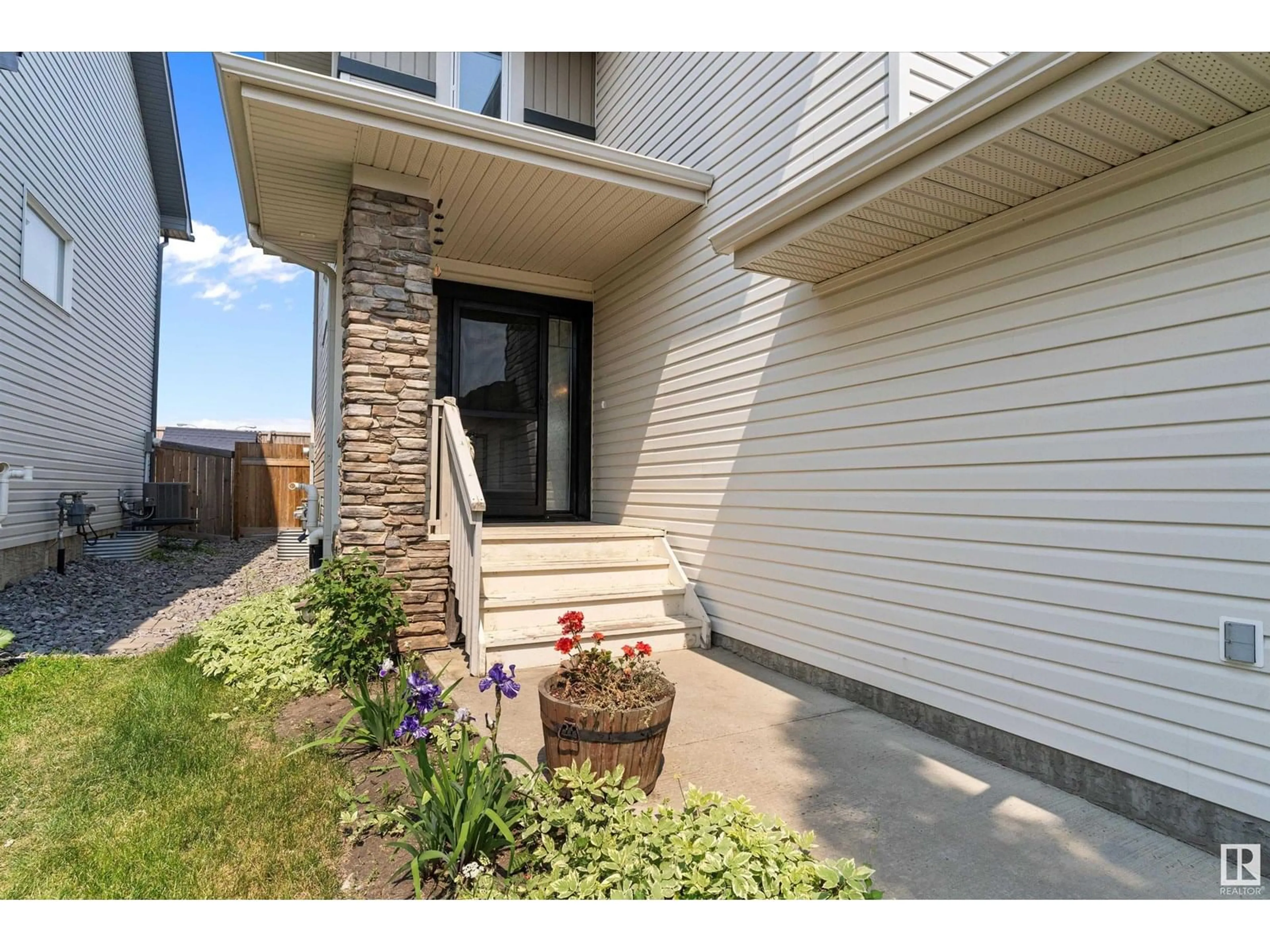 Unknown for 21924 99A AV, Edmonton Alberta T5T4T2