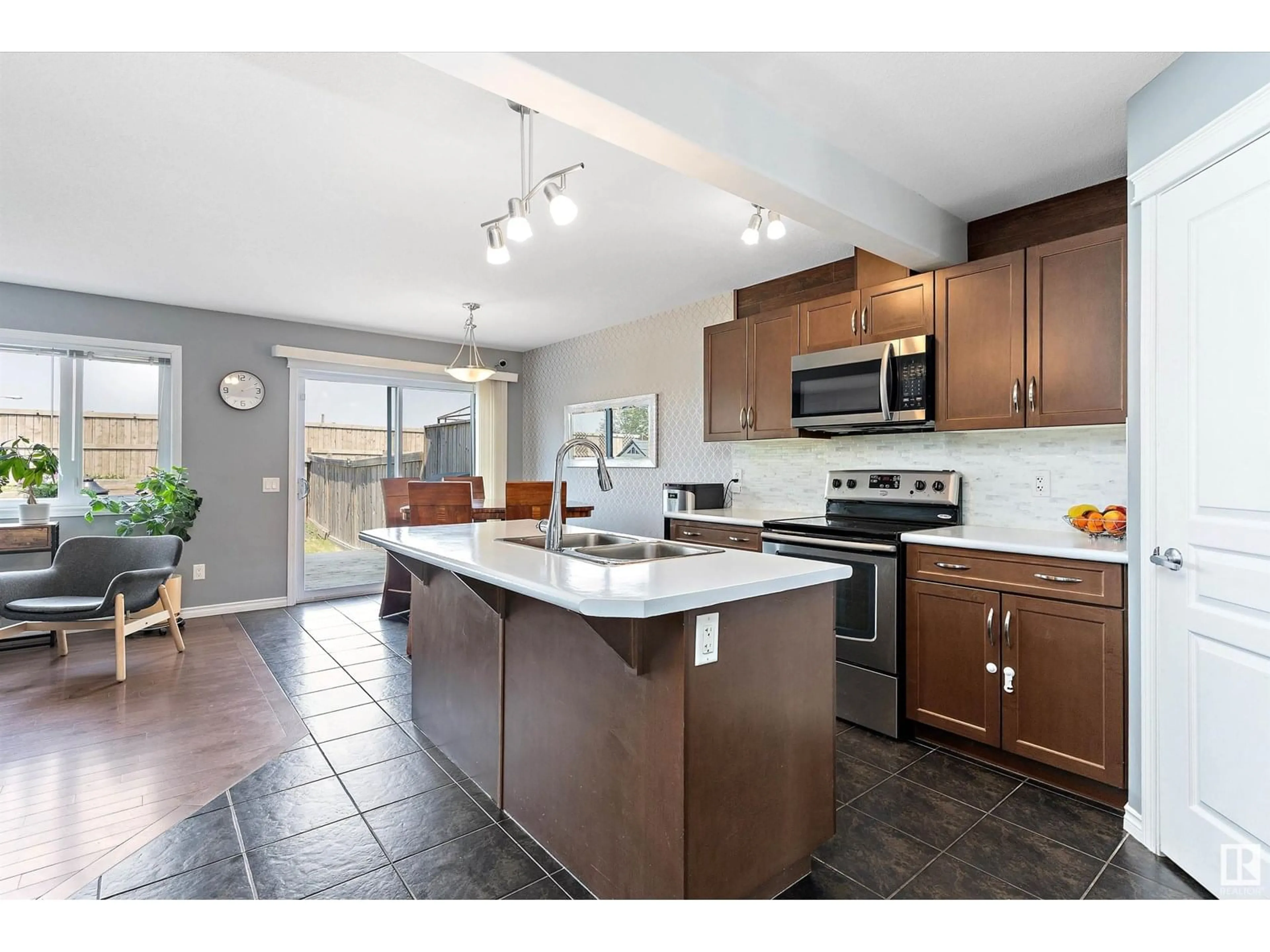 Open concept kitchen, ceramic/tile floor for 21924 99A AV, Edmonton Alberta T5T4T2