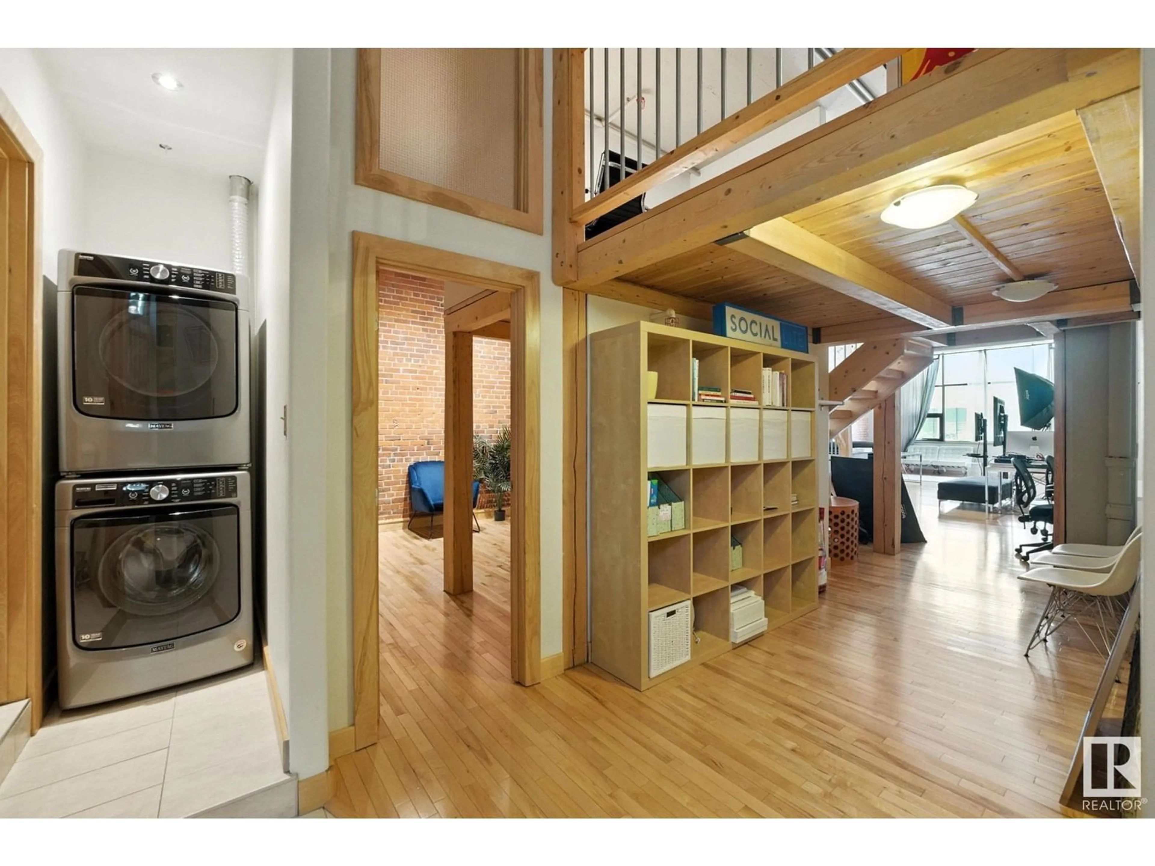 Unknown for 103 - 10265 107 ST, Edmonton Alberta T5J5G2