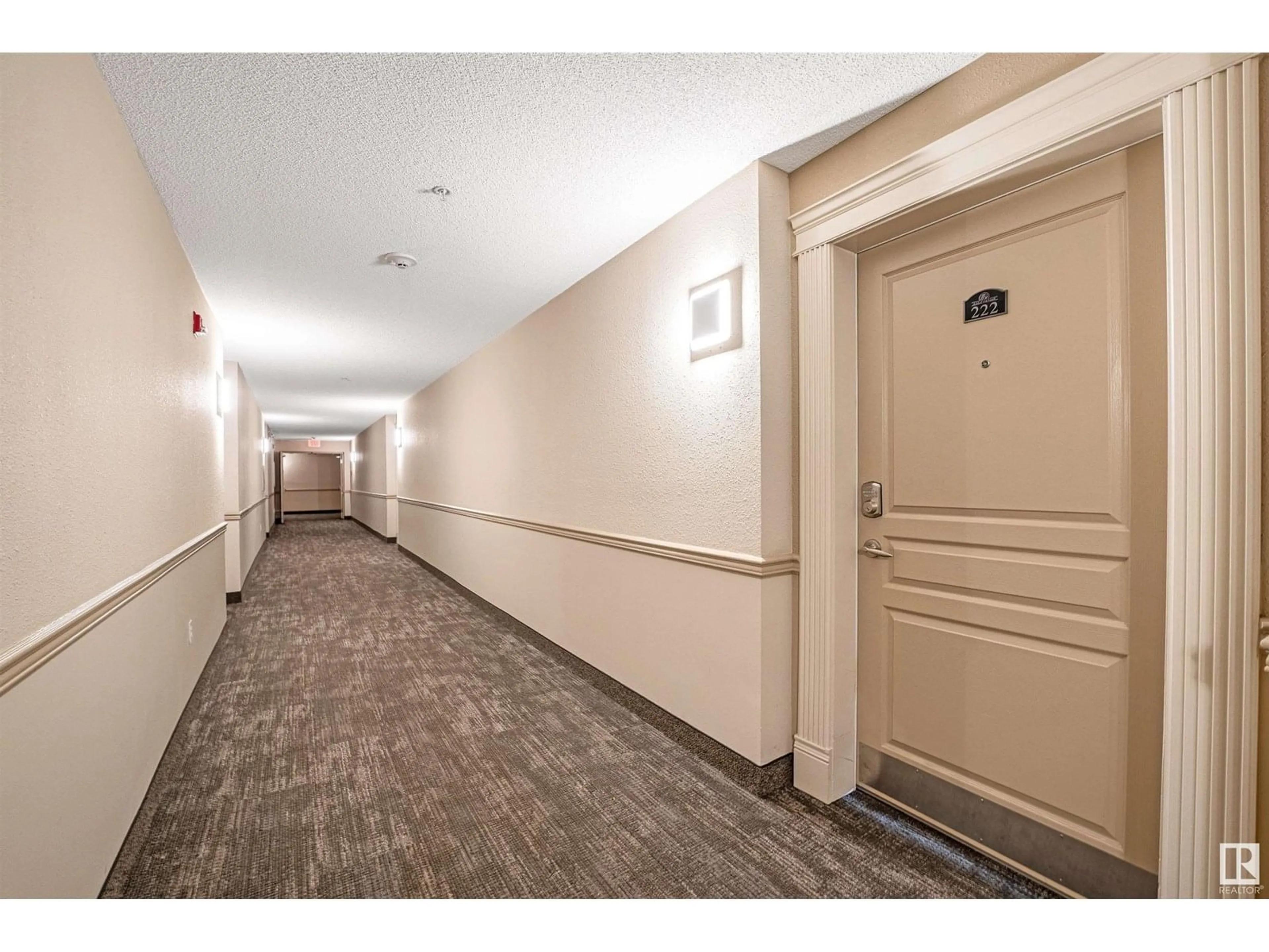 Indoor foyer for #222 - 2035 GRANTHAM CO, Edmonton Alberta T5T3X6