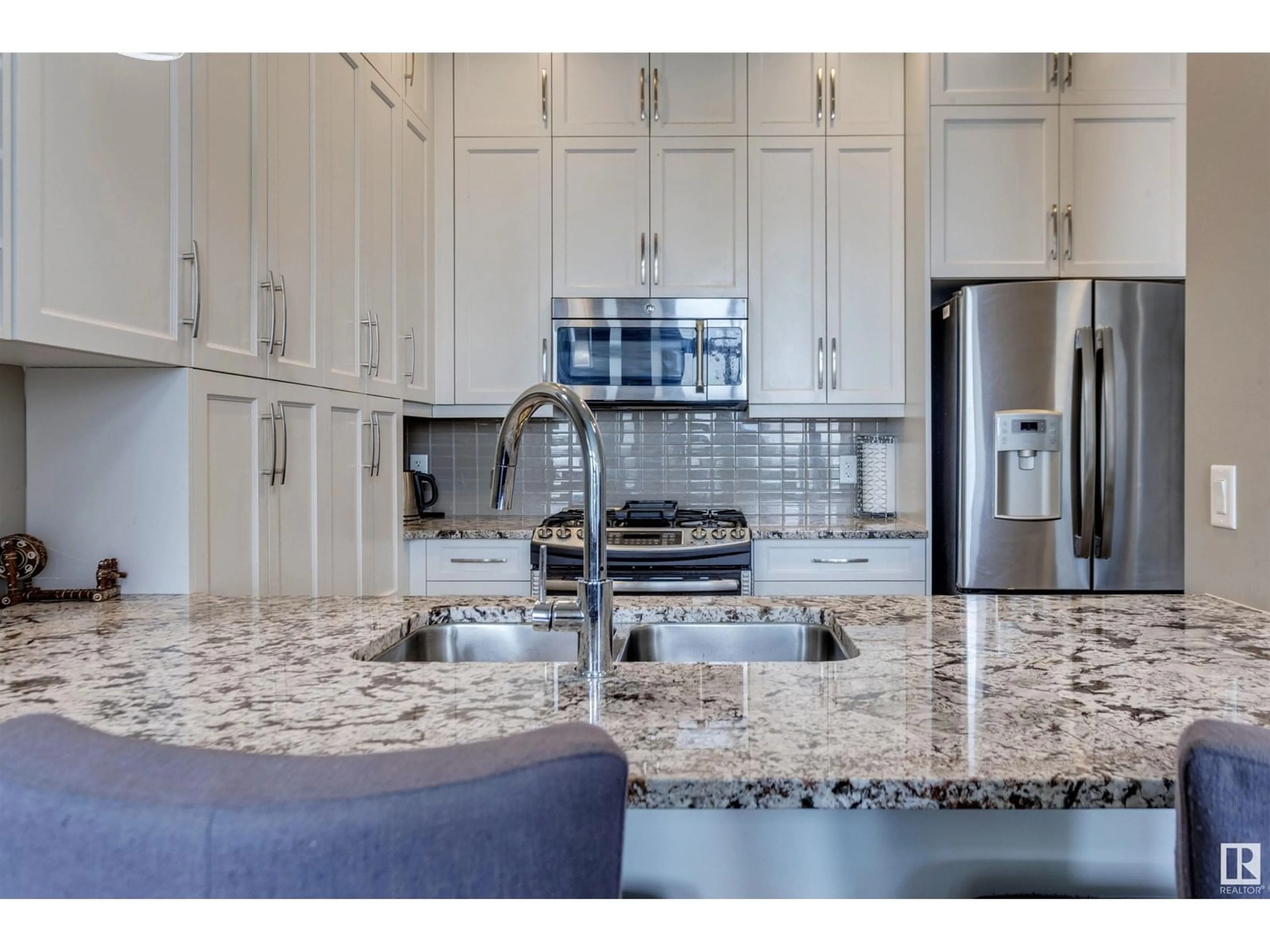 Open concept kitchen, ceramic/tile floor for 603 - 11080 ELLERSLIE RD, Edmonton Alberta T6W2C2