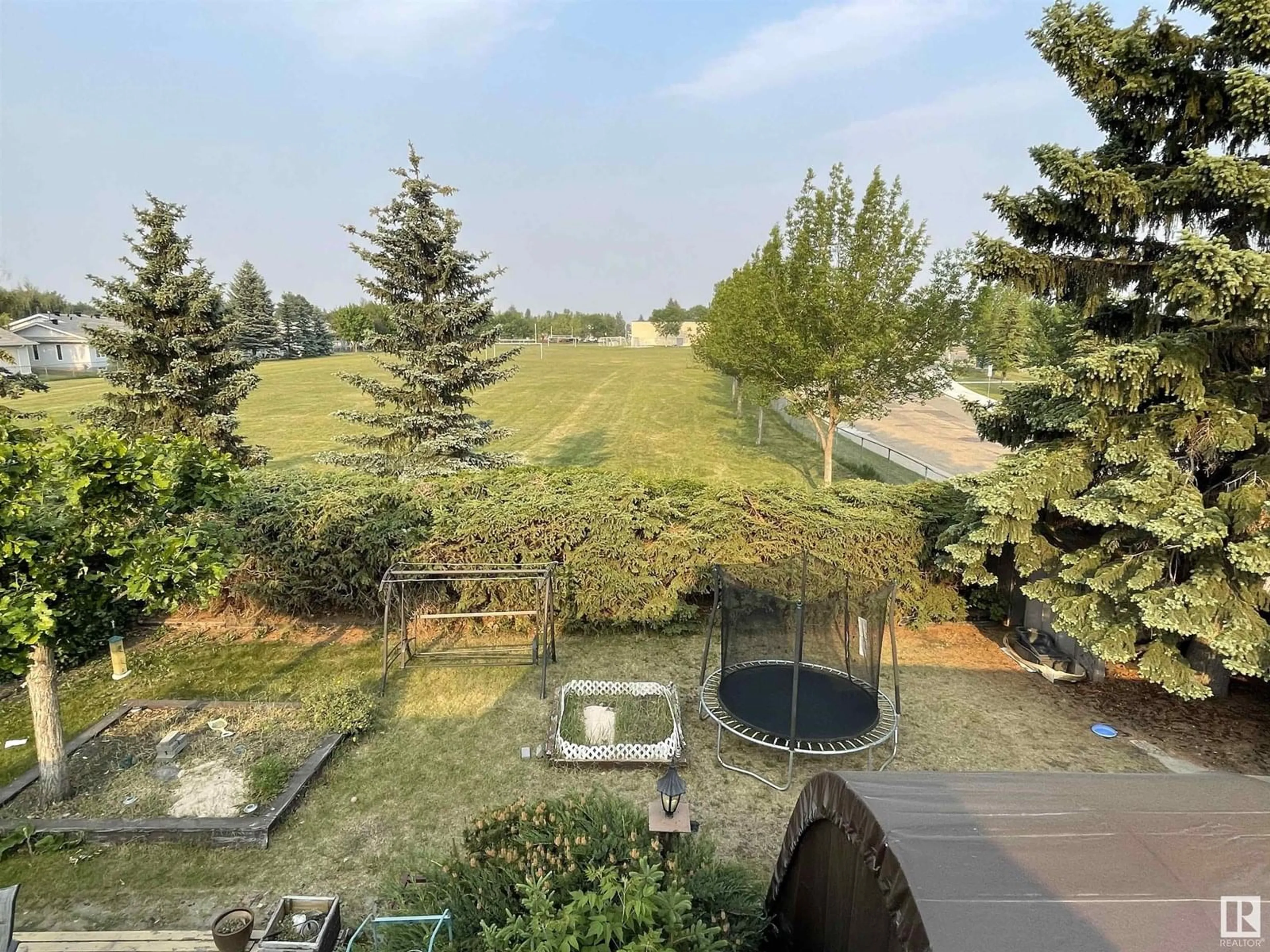 A pic from outside/outdoor area/front of a property/back of a property/a pic from drone, unknown for 16628 96 AV, Edmonton Alberta T5P0E1