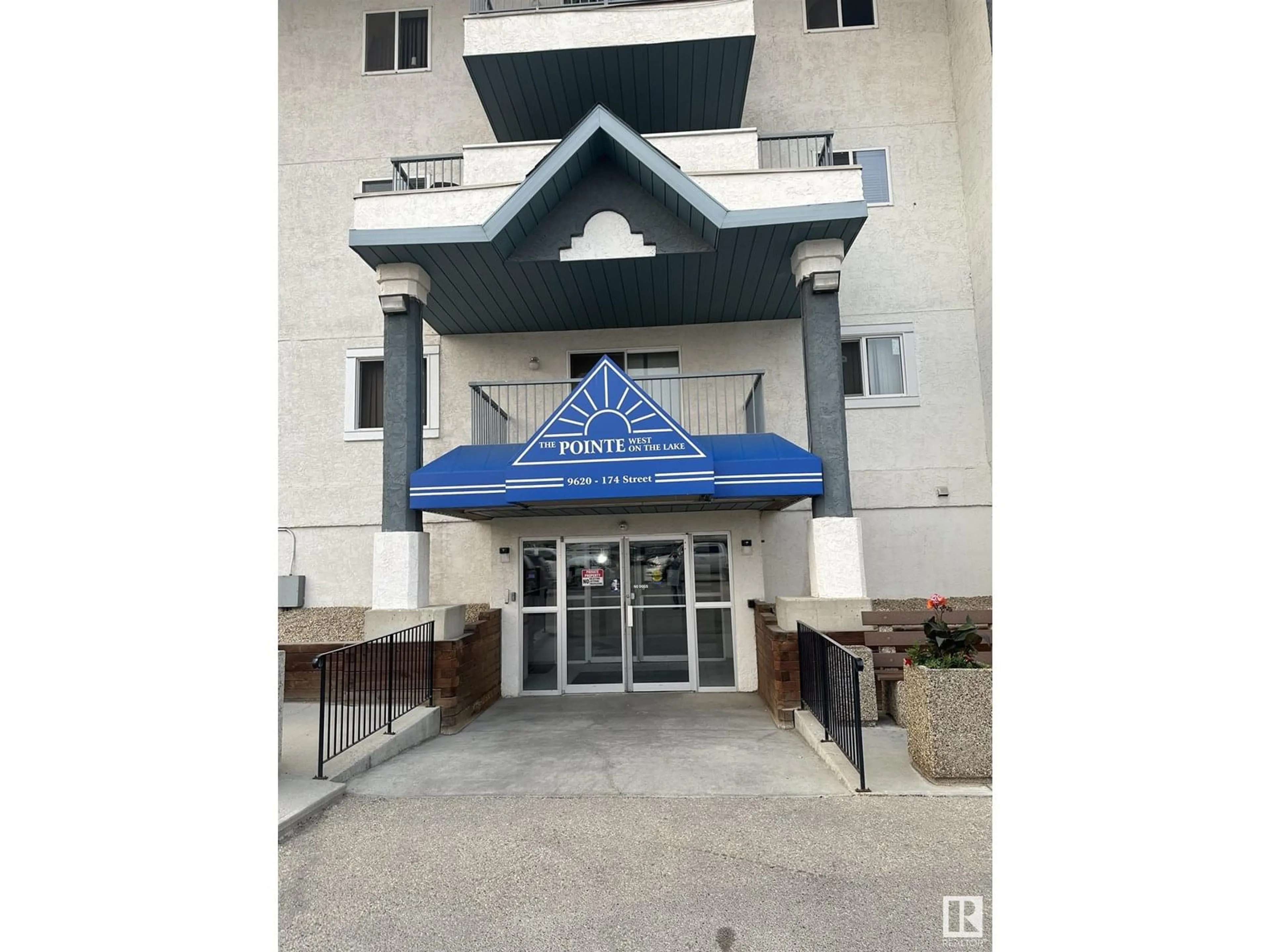 Indoor foyer for 407 - 9620 174 ST NW, Edmonton Alberta T5T6B9