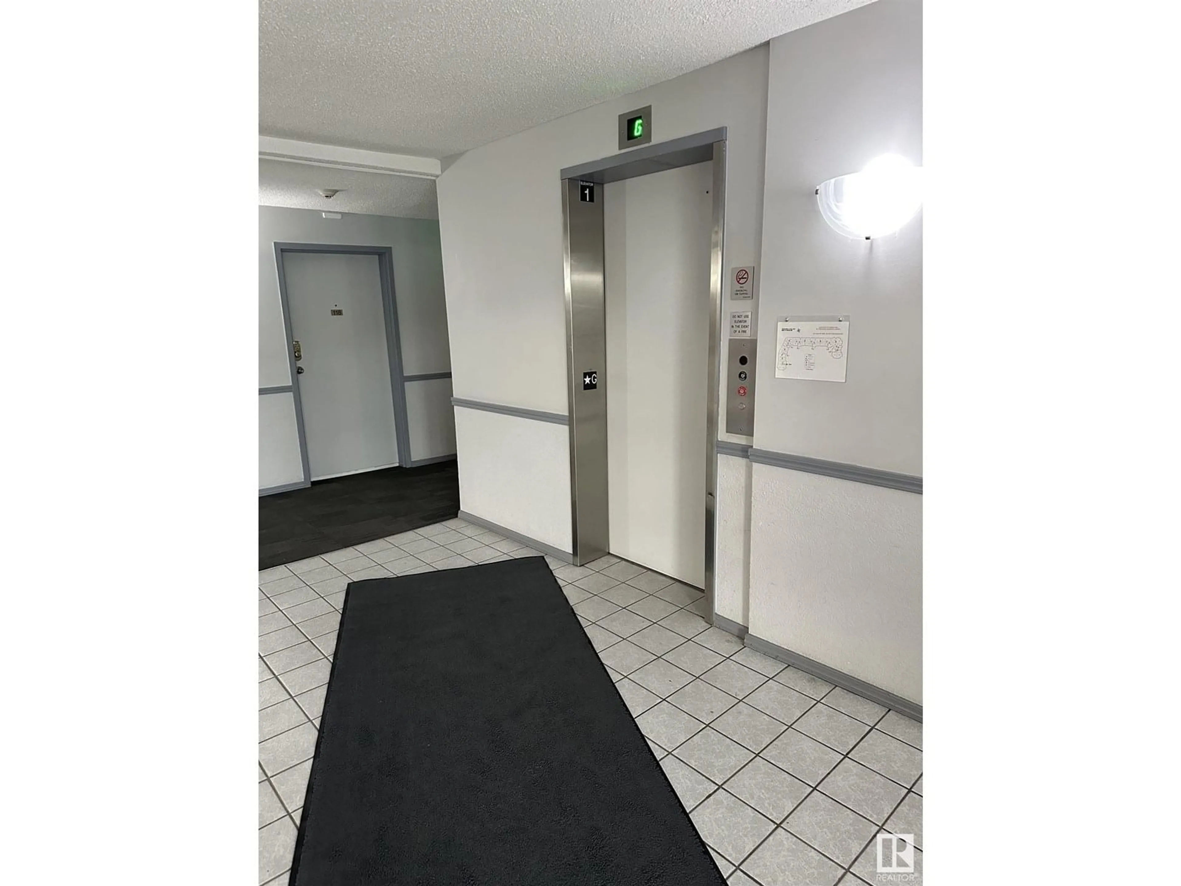 Indoor foyer for 407 - 9620 174 ST NW, Edmonton Alberta T5T6B9