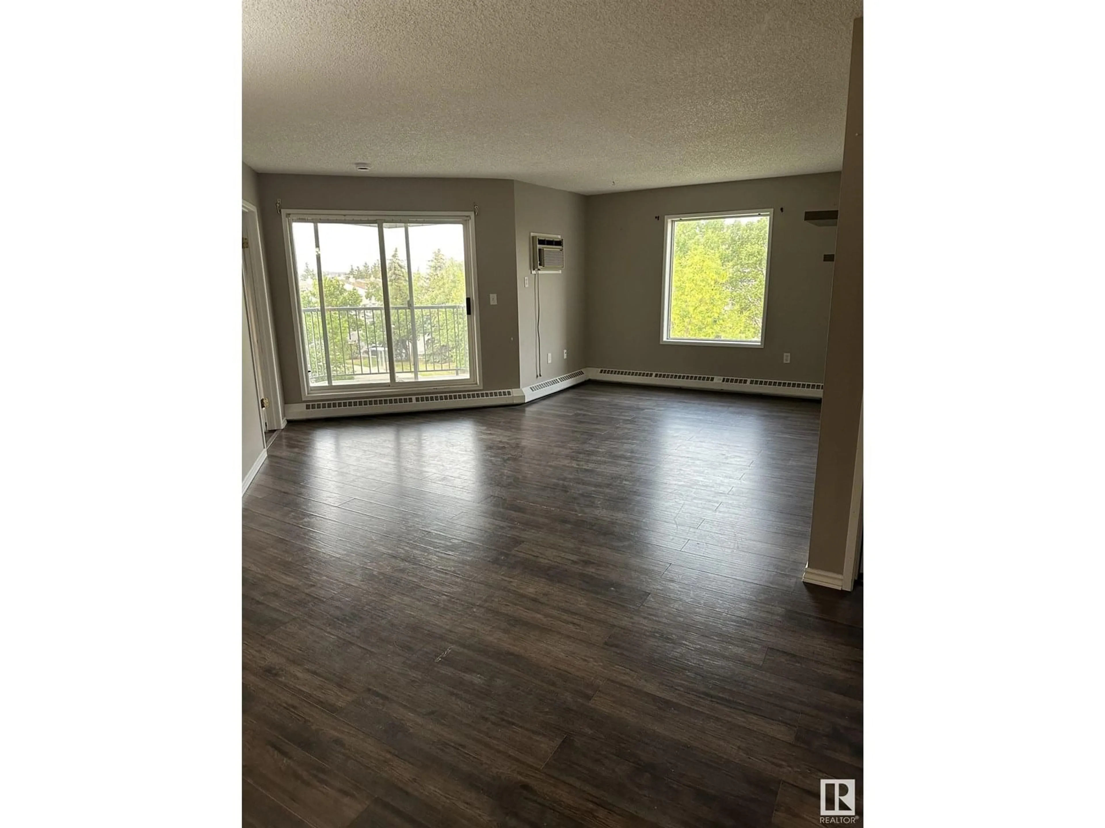 A pic of a room for 407 - 9620 174 ST NW, Edmonton Alberta T5T6B9