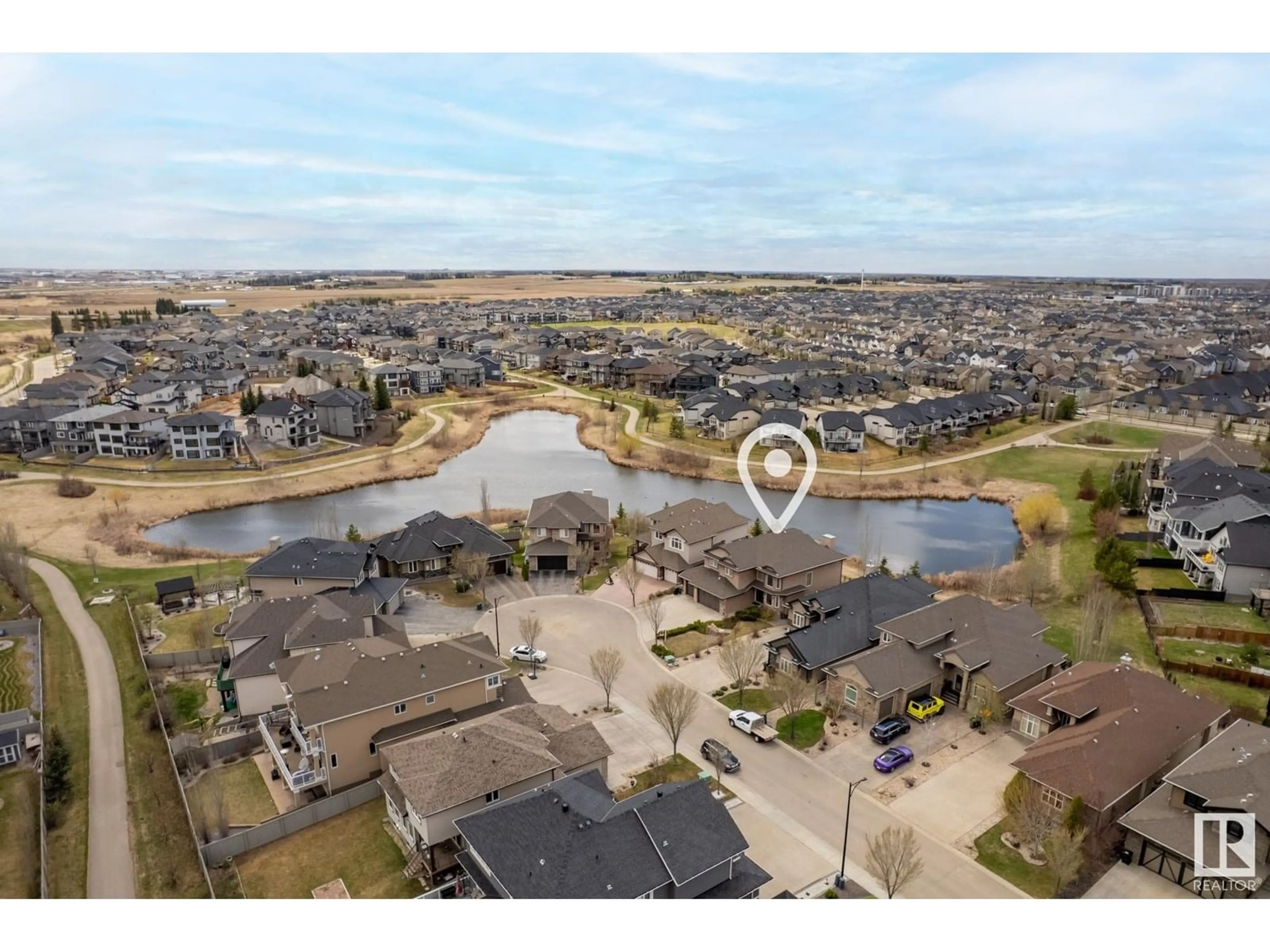 A pic from outside/outdoor area/front of a property/back of a property/a pic from drone, water/lake/river/ocean view for 1516 ADAMSON VIEW VW, Edmonton Alberta T6W0V4