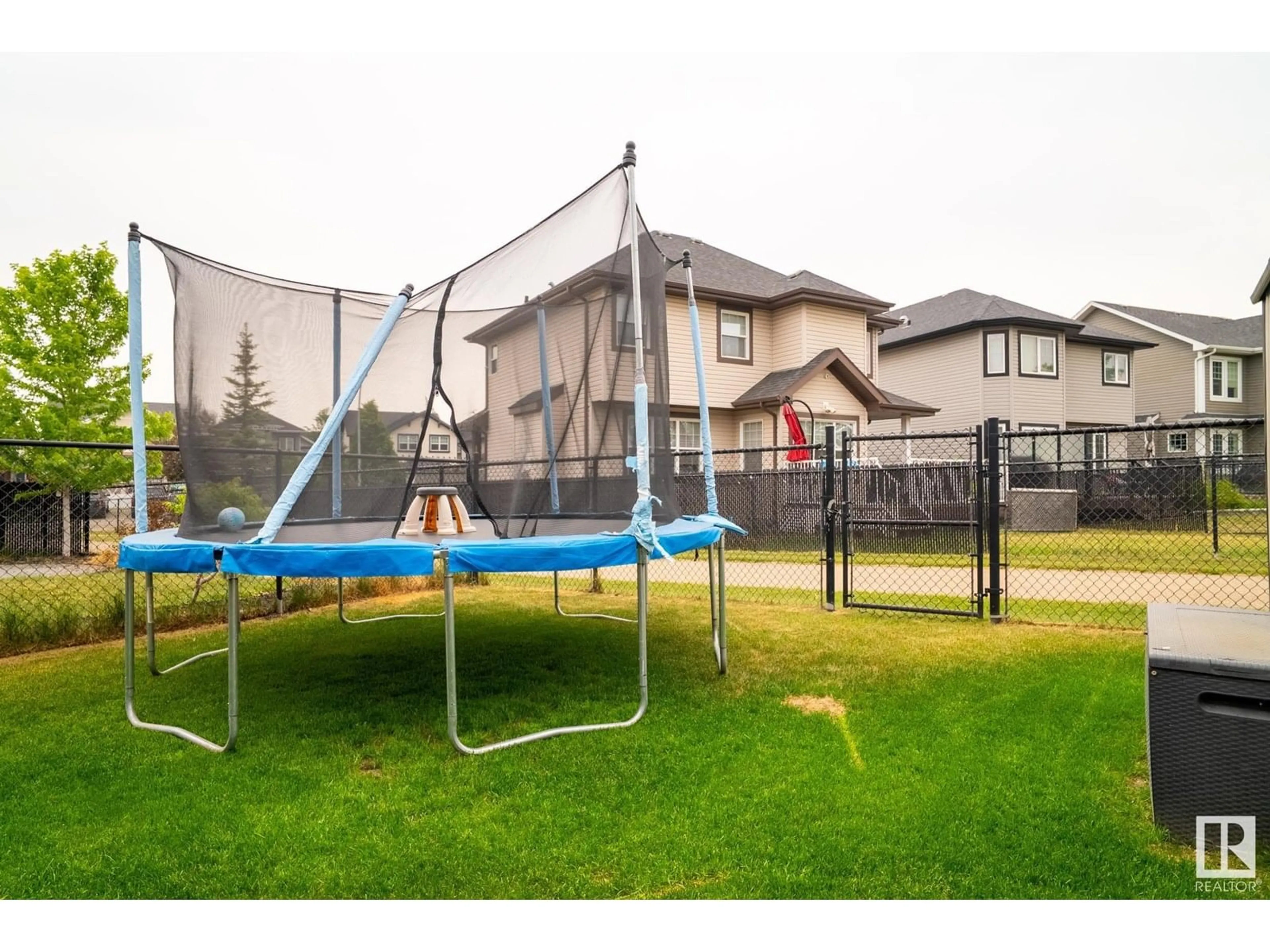 Patio, street for 7280 ESSEX WY, Sherwood Park Alberta T8H0L2