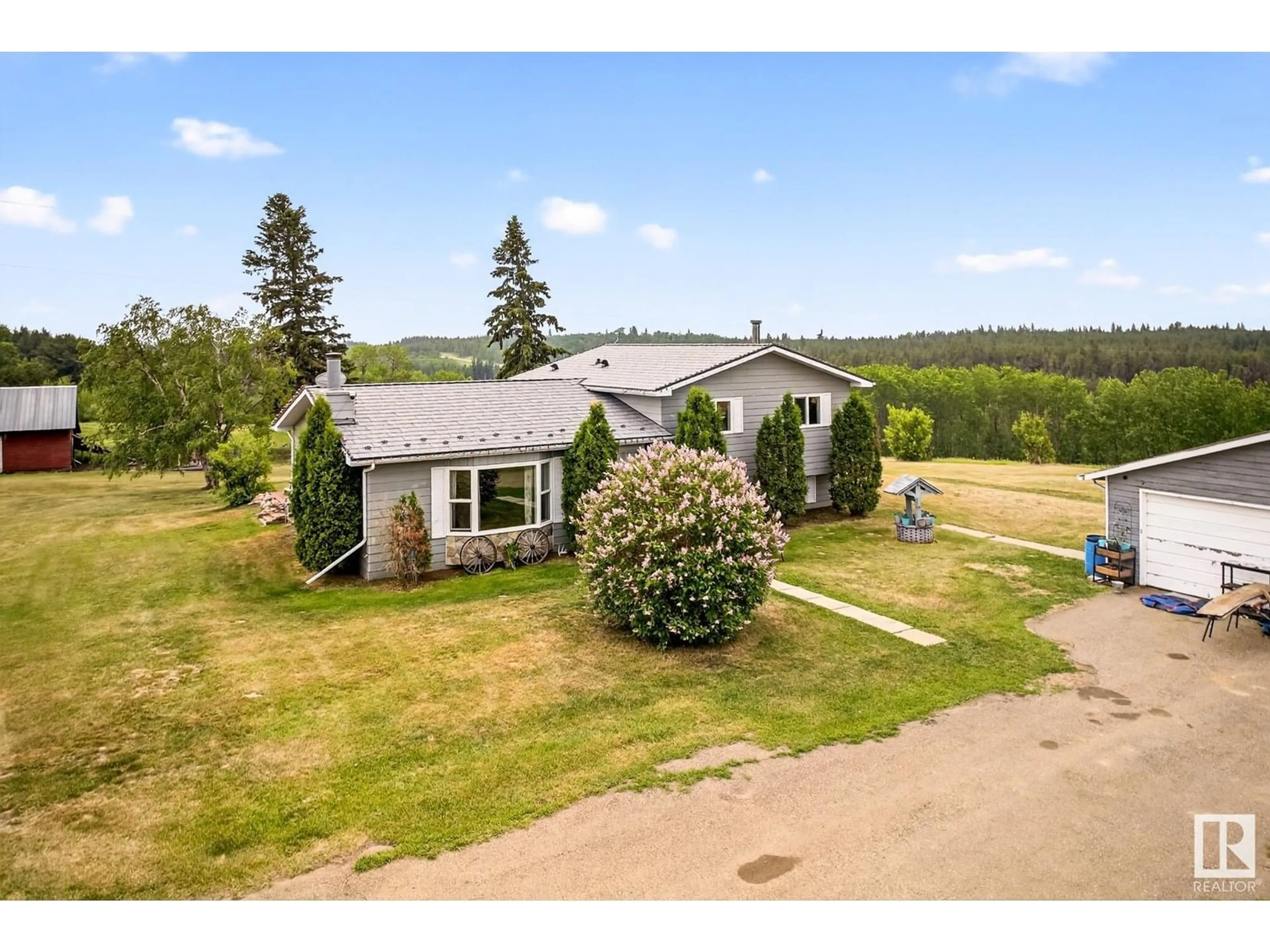 A pic from outside/outdoor area/front of a property/back of a property/a pic from drone, building for 15069 TOWNSHIP ROAD 591, Rural Smoky Lake County Alberta T0A0J0