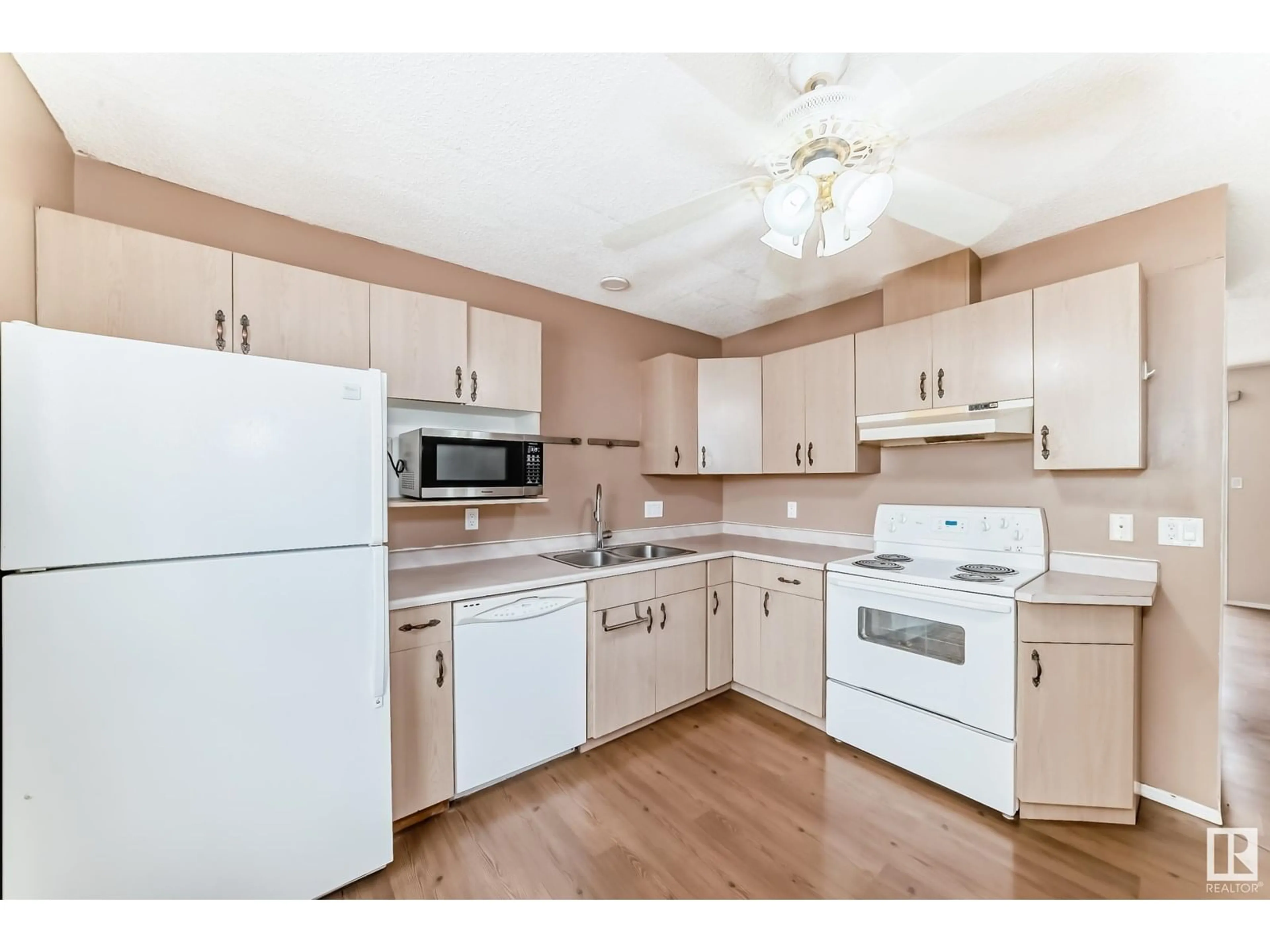 Standard kitchen, unknown for 1865 MILL WOODS RD E, Edmonton Alberta T6L6K2