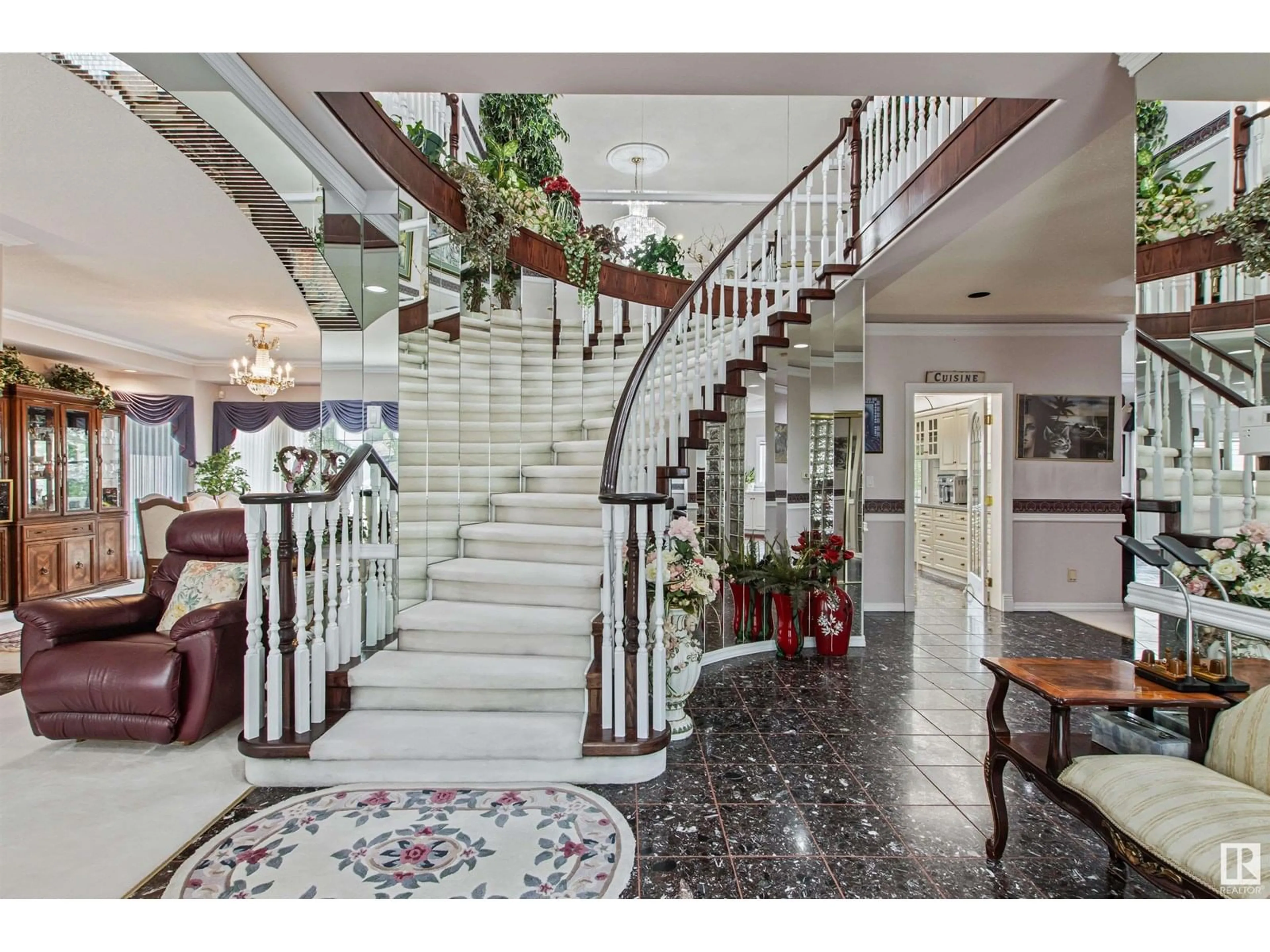 Indoor foyer for 17 OSPREY PT, St. Albert Alberta T8N6E6