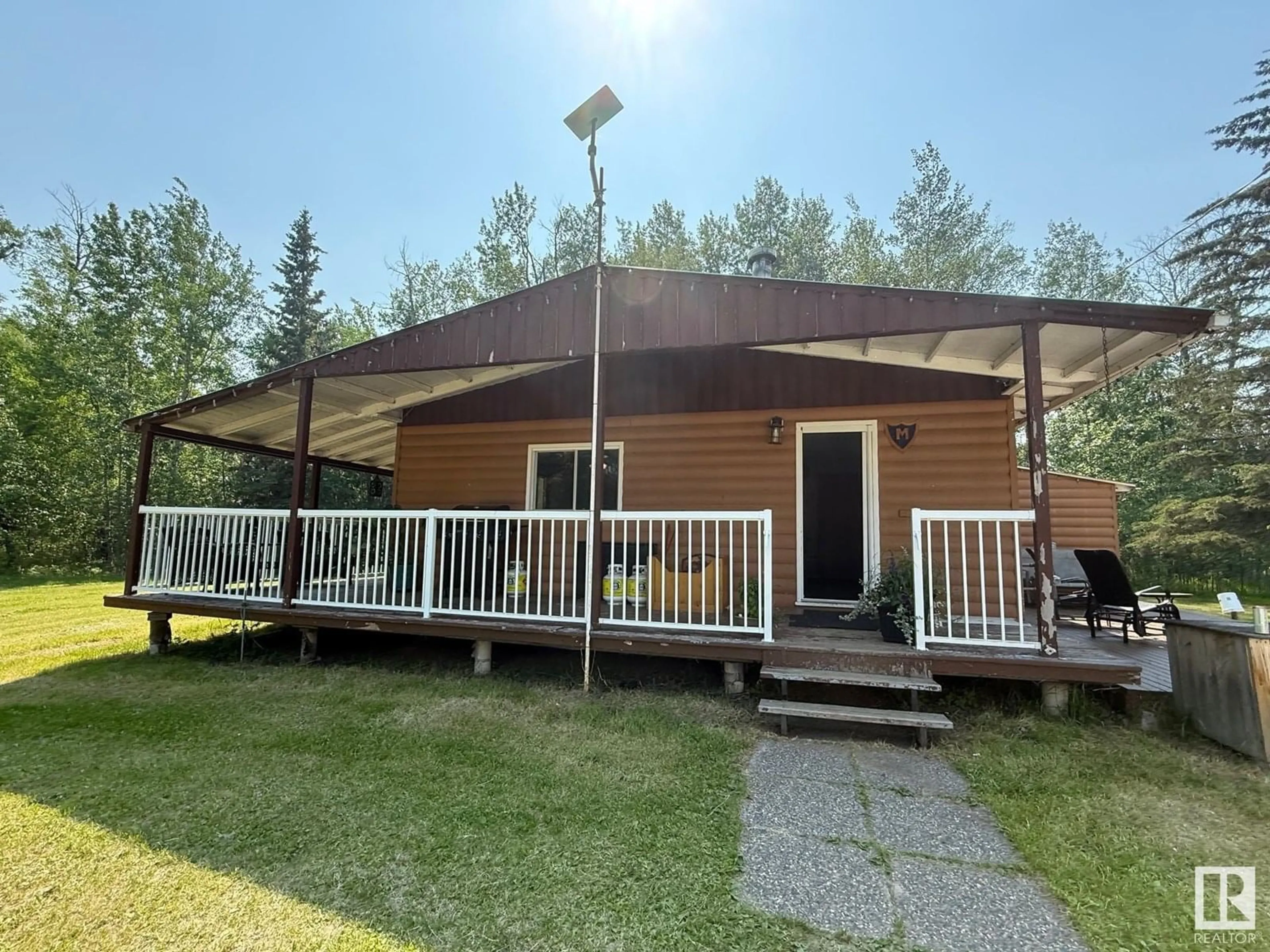 Patio, building for 16466 HWY 663, Rural Athabasca County Alberta T0A0R0