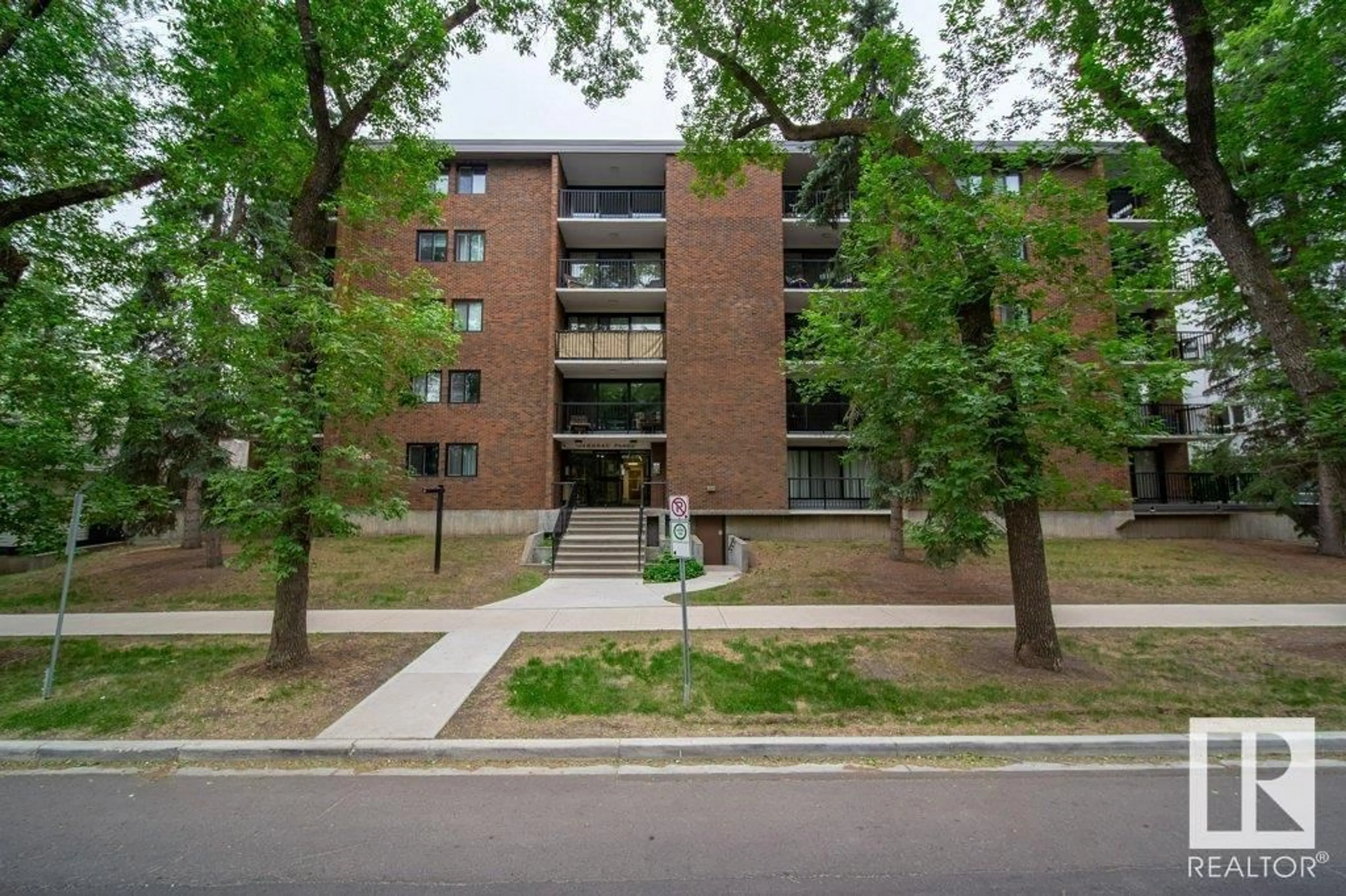 Unknown for #402 - 11011 86 AV NW, Edmonton Alberta T6G0X1
