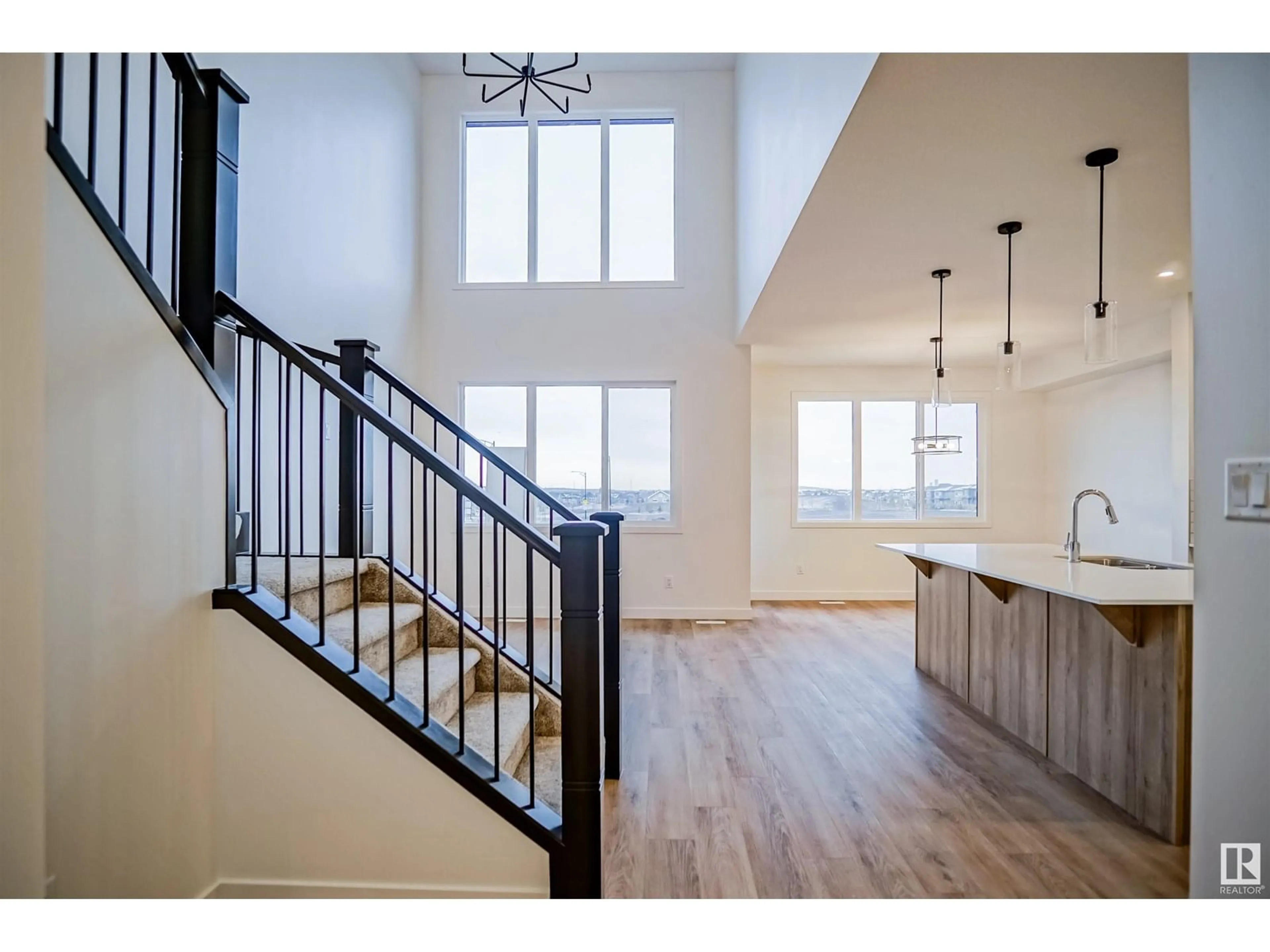 Unknown for NW - 1604 11 AV, Edmonton Alberta T6W4X8