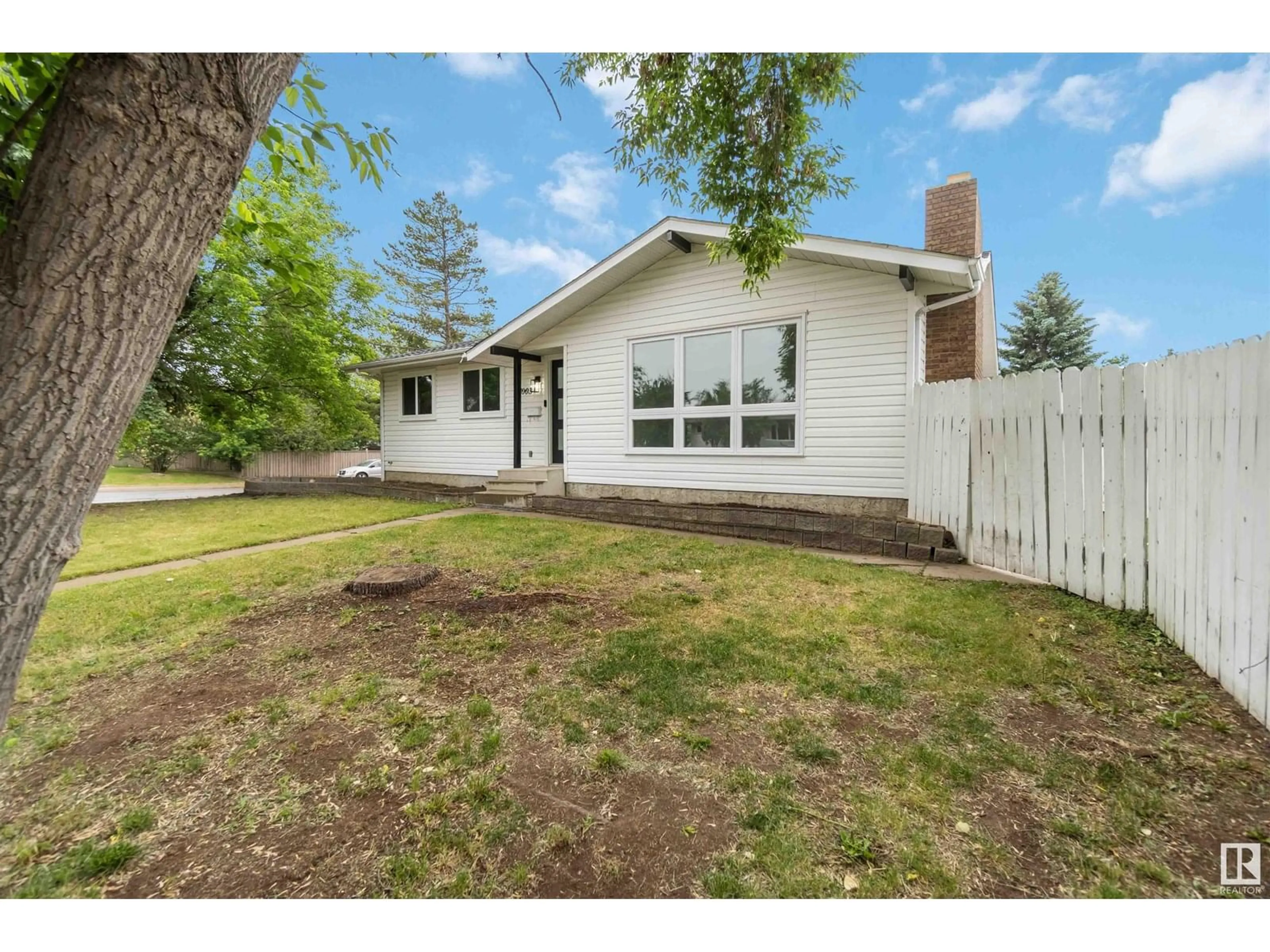 Unknown for 7003 17 AV, Edmonton Alberta T6K2R2