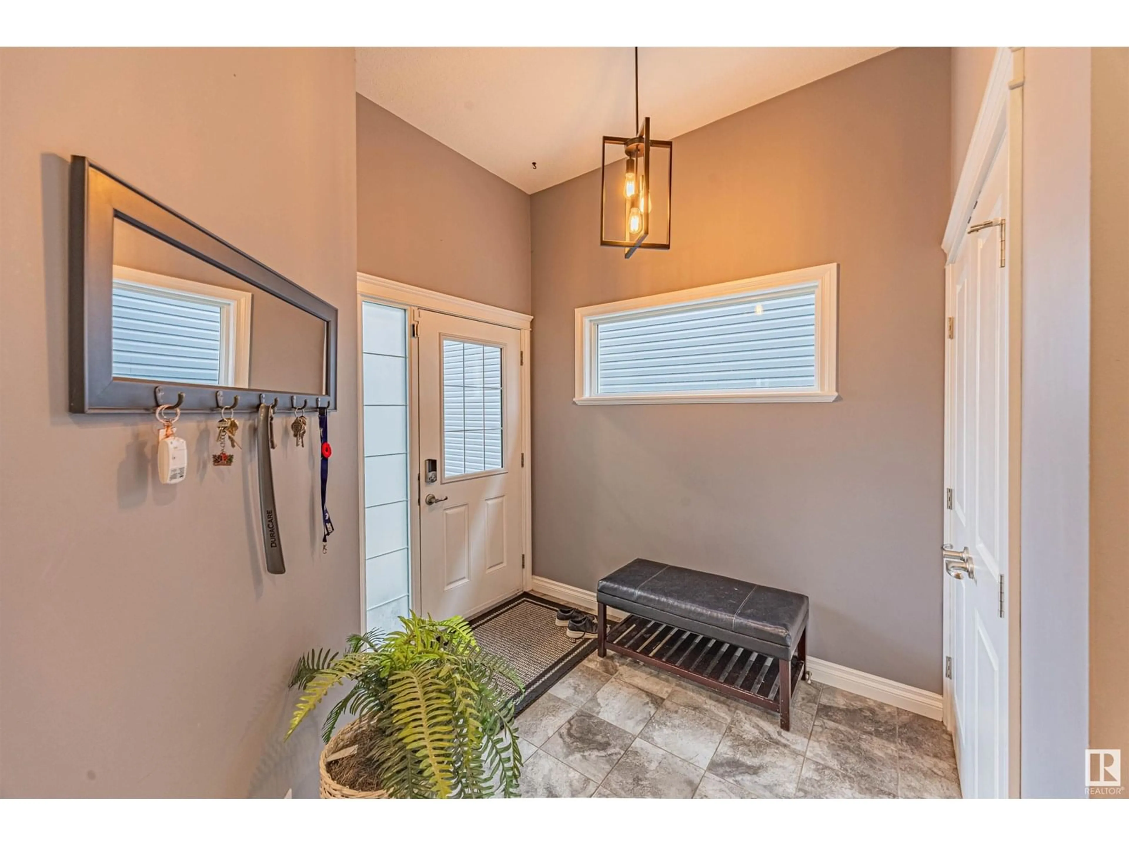 Indoor entryway for 387 SIMPKINS WD, Leduc Alberta T9E0Y4