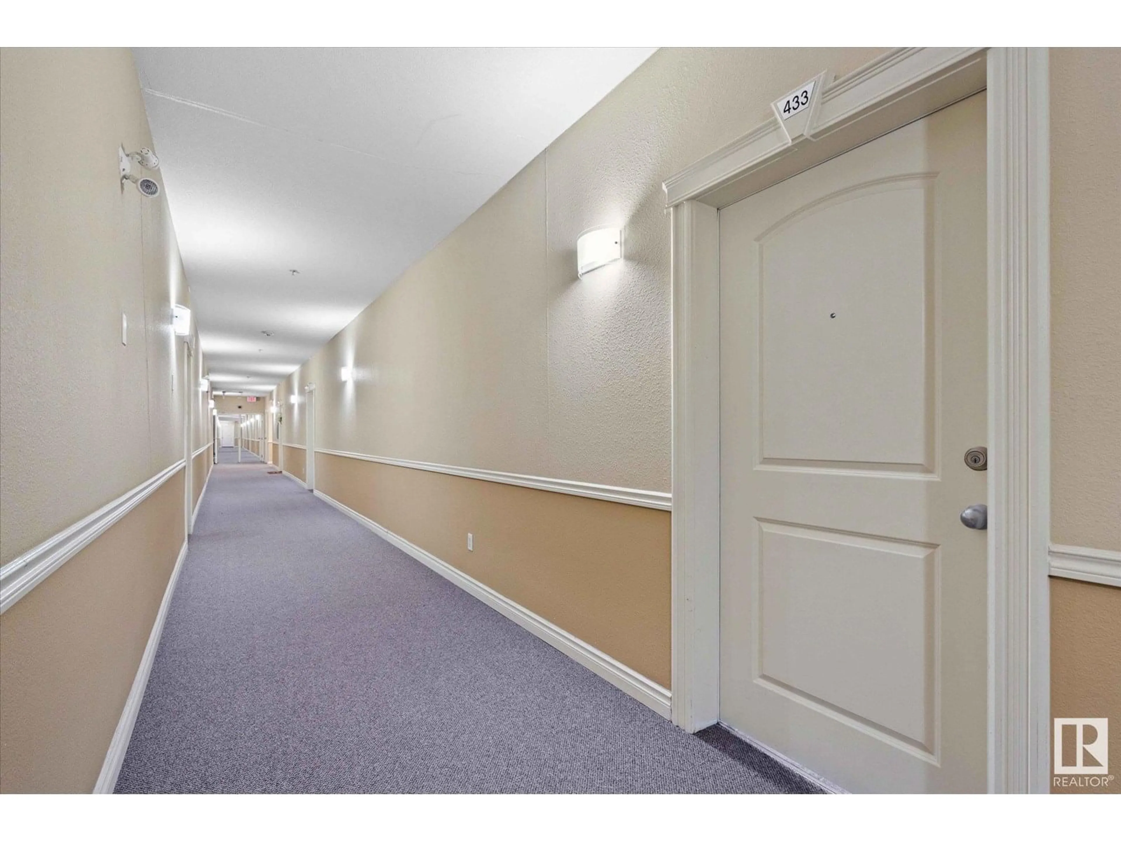 Indoor foyer for 50 - 433 WOODSMERE, Fort Saskatchewan Alberta T8L4N9
