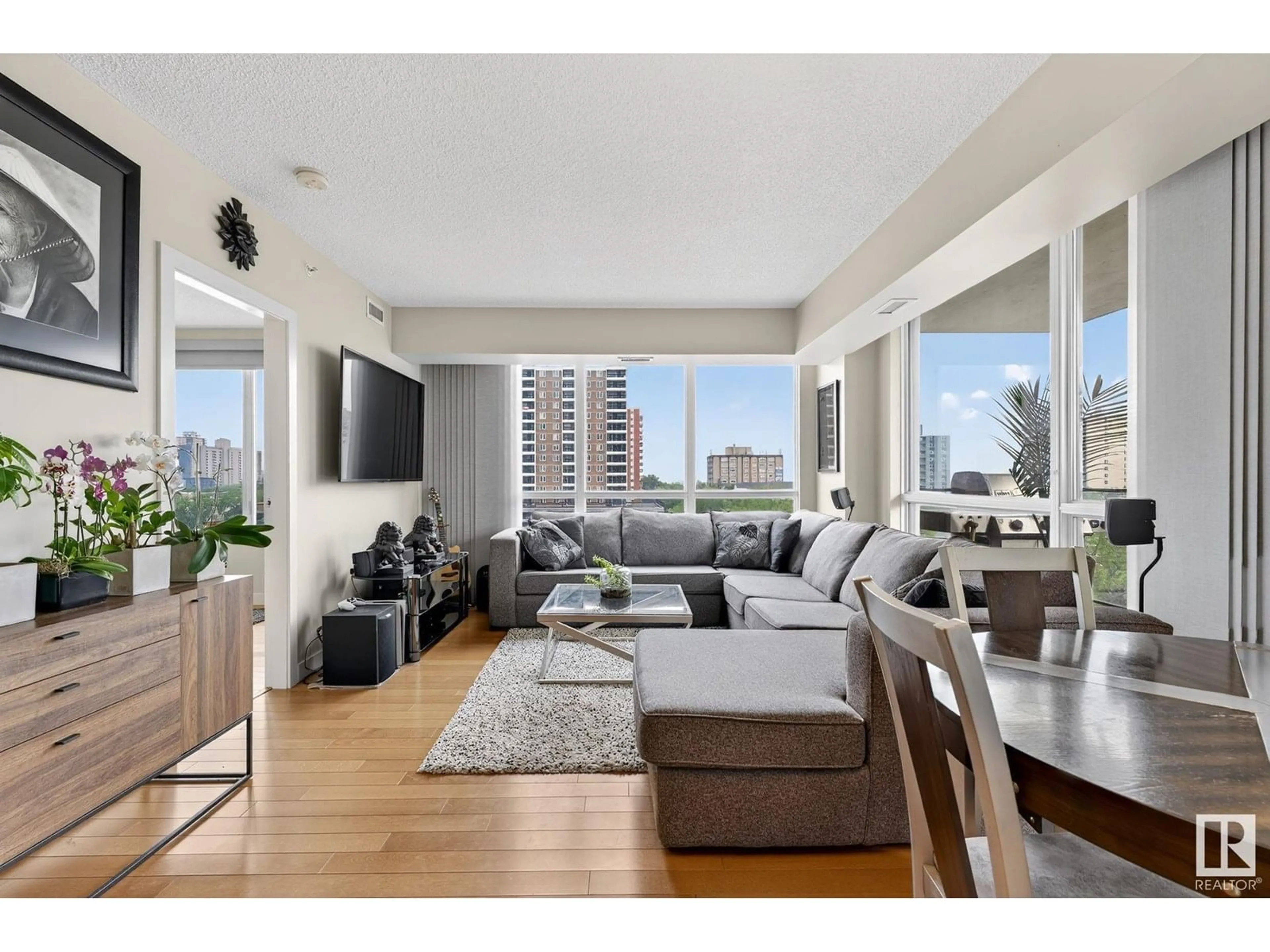 Living room with furniture, unknown for 604 - 10046 117 ST, Edmonton Alberta T5K1X2